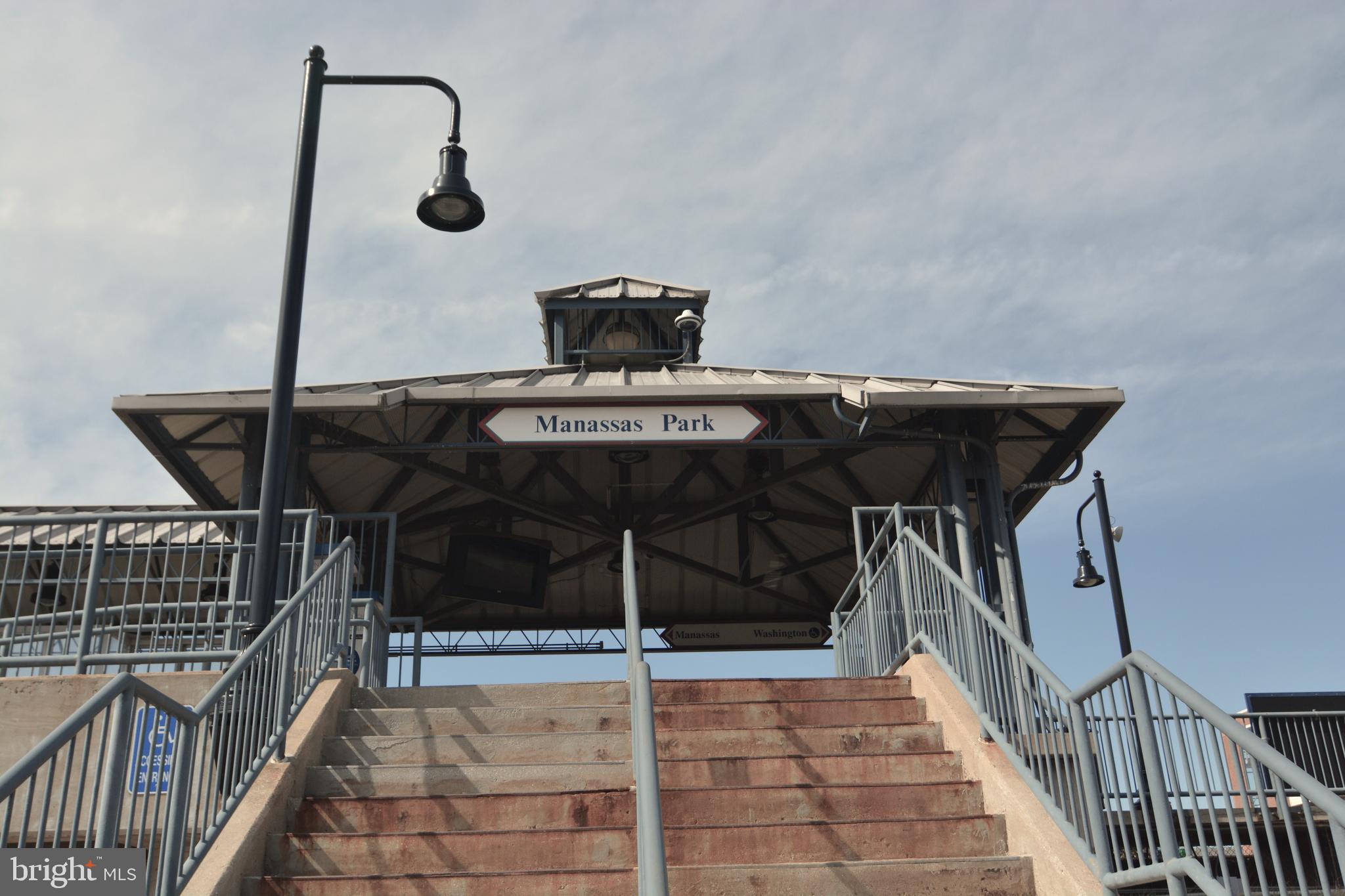 BLOOMS CROSSING SEC B PH - Residential