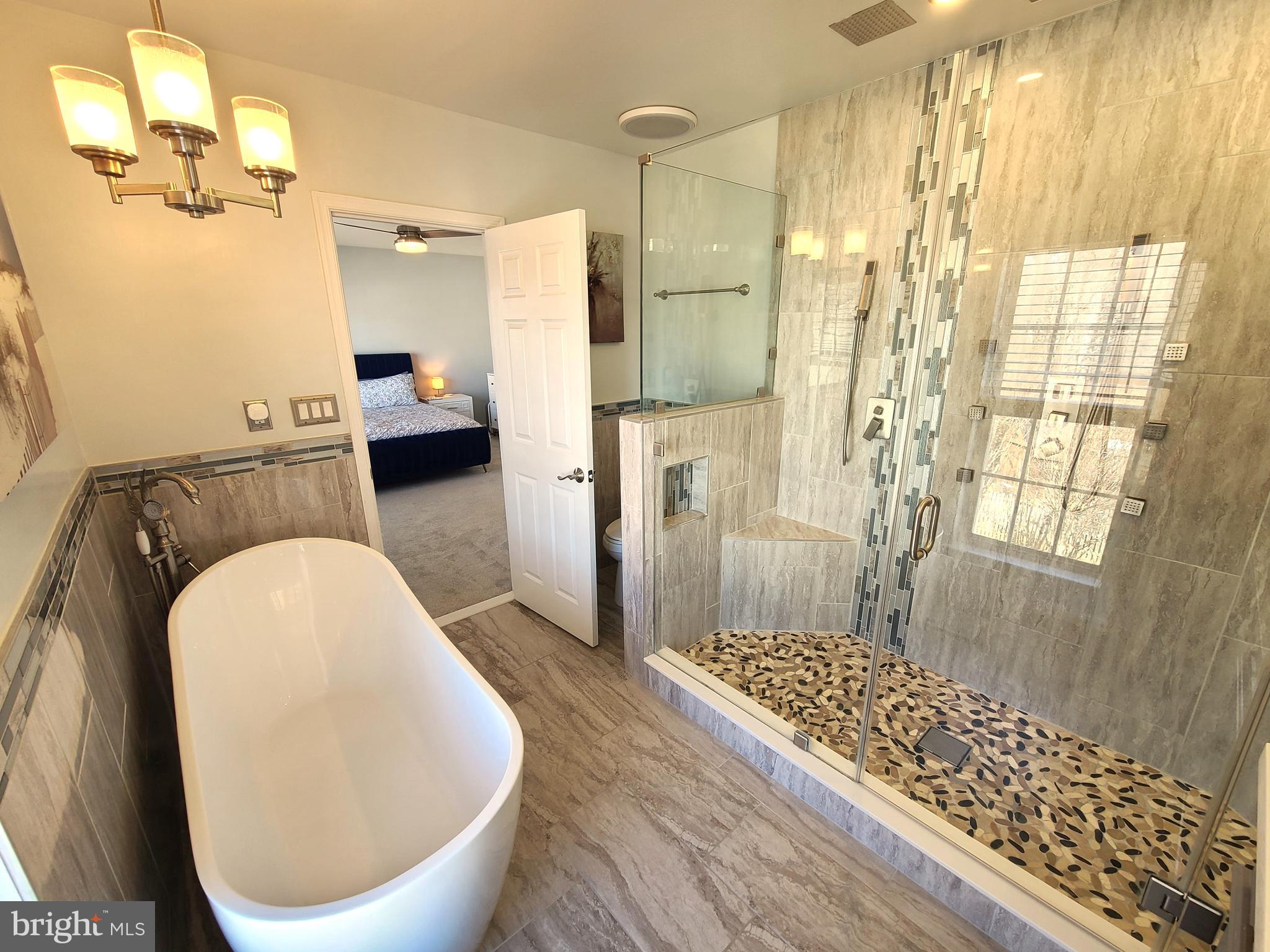 BLOOMS CROSSING SEC B PH - Residential