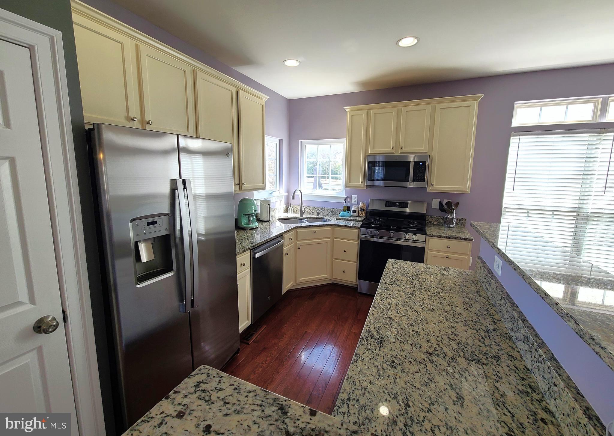 BLOOMS CROSSING SEC B PH - Residential