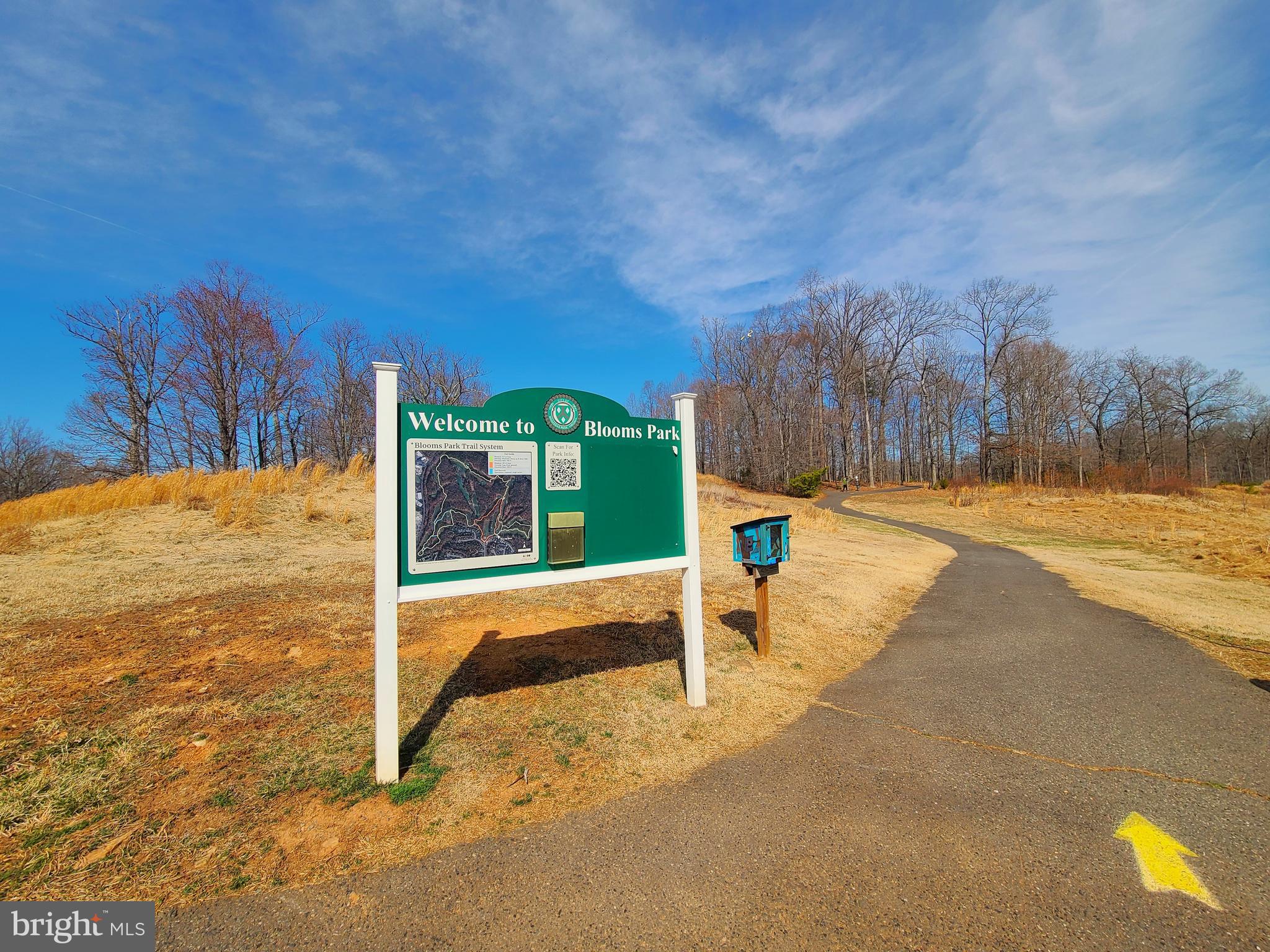 BLOOMS CROSSING SEC B PH - Residential