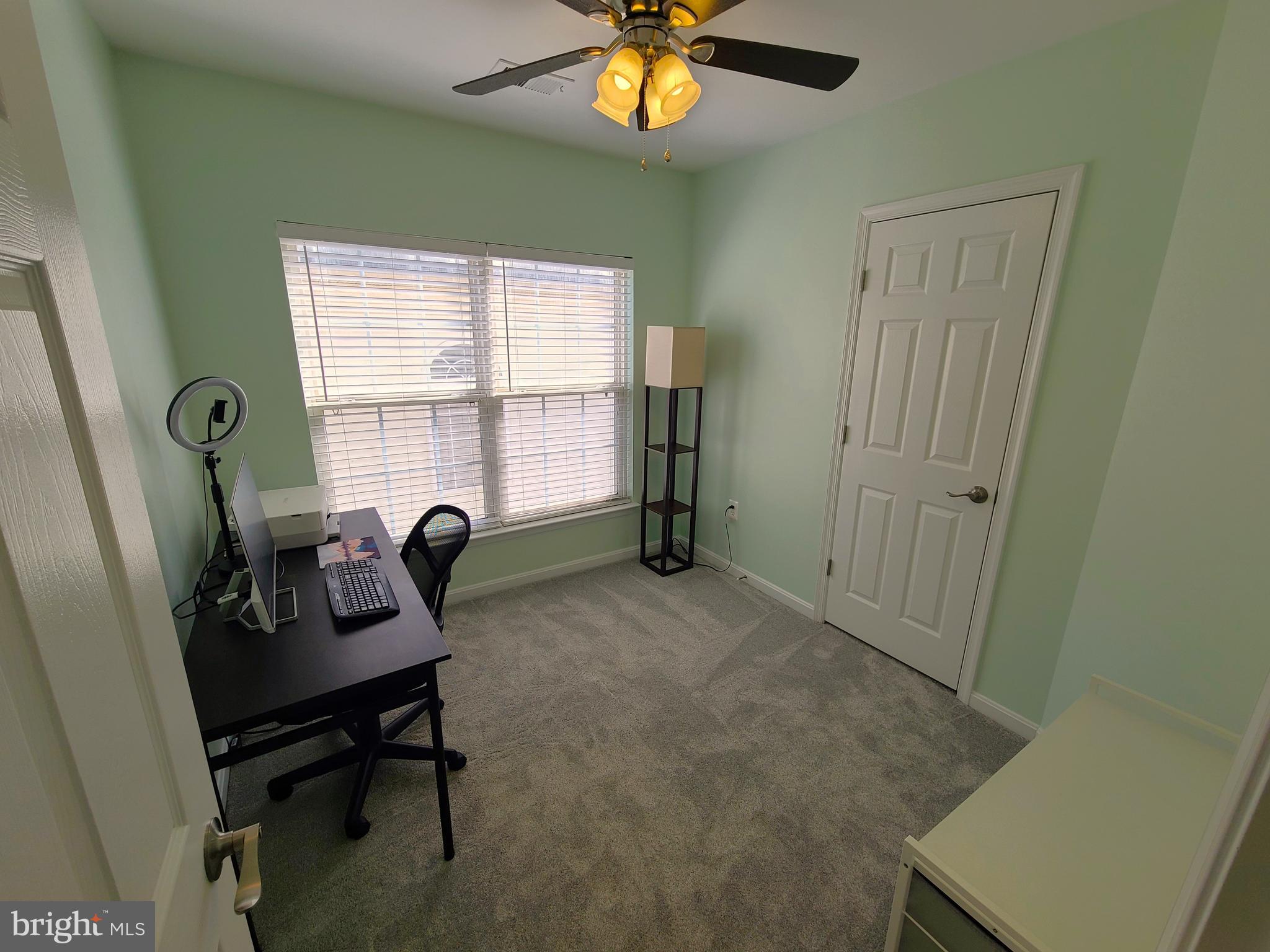 BLOOMS CROSSING SEC B PH - Residential