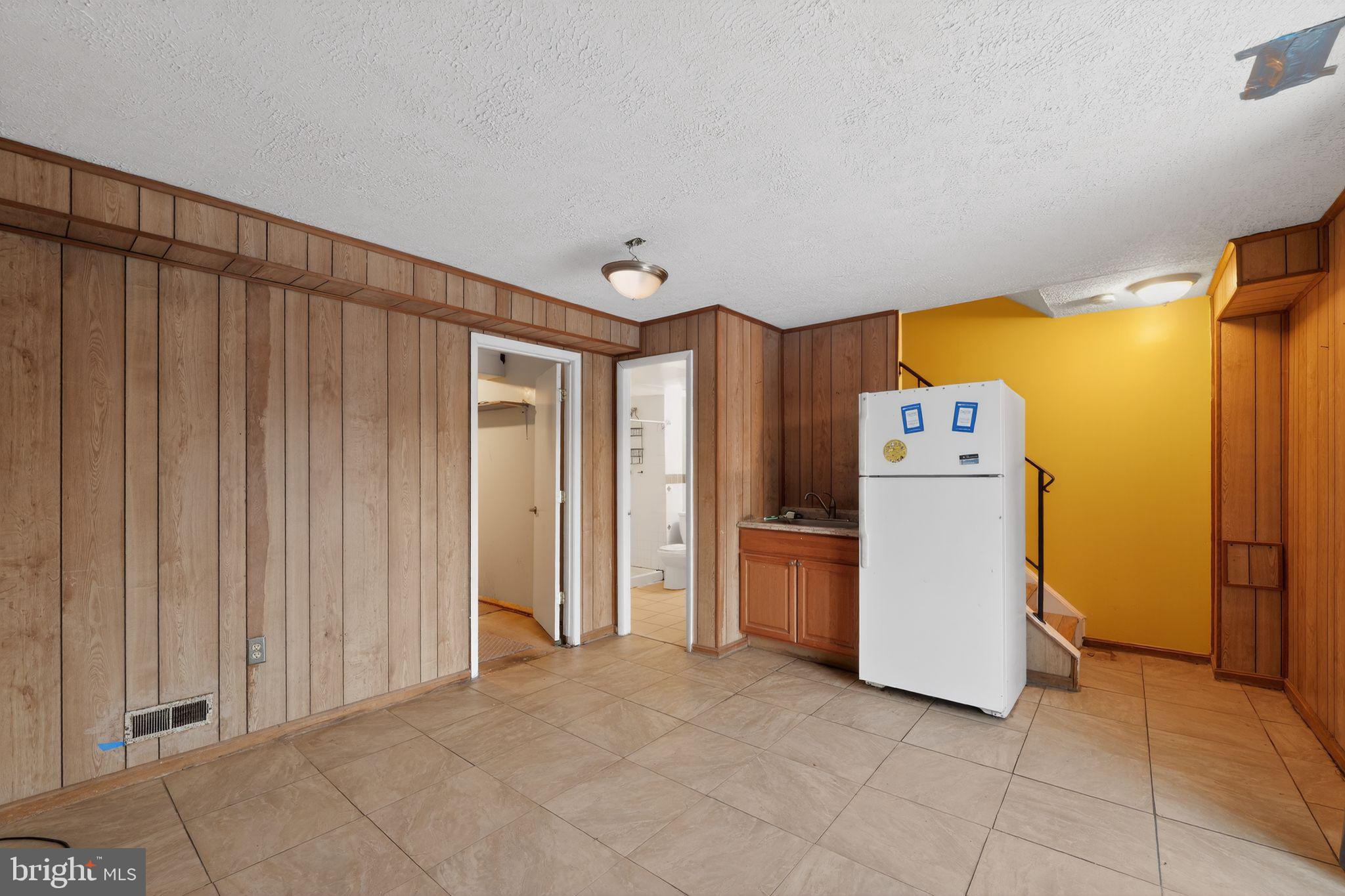 WHEATON OUT RES. (1) - Residential