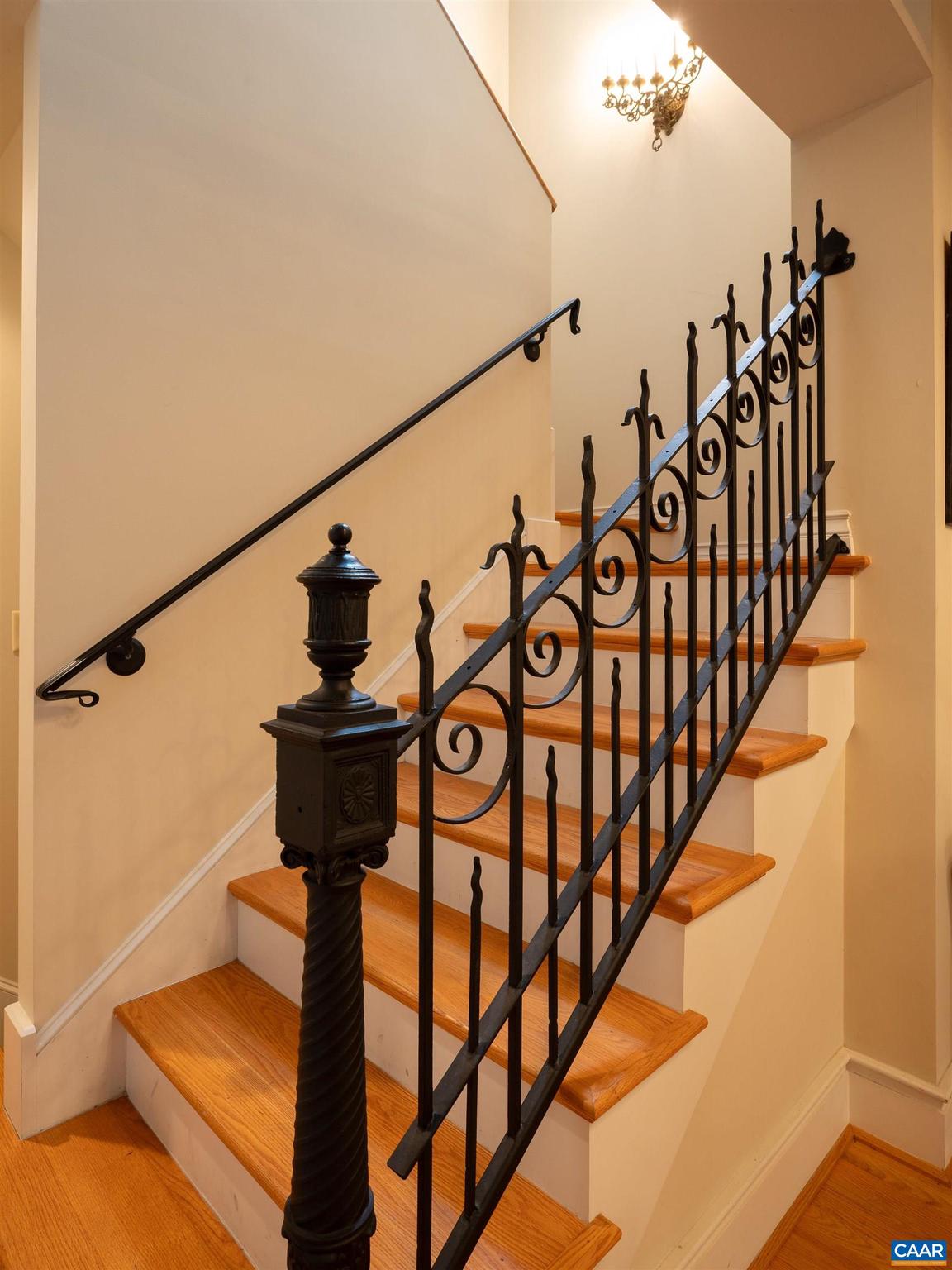 481 STONEY CREEK EAST