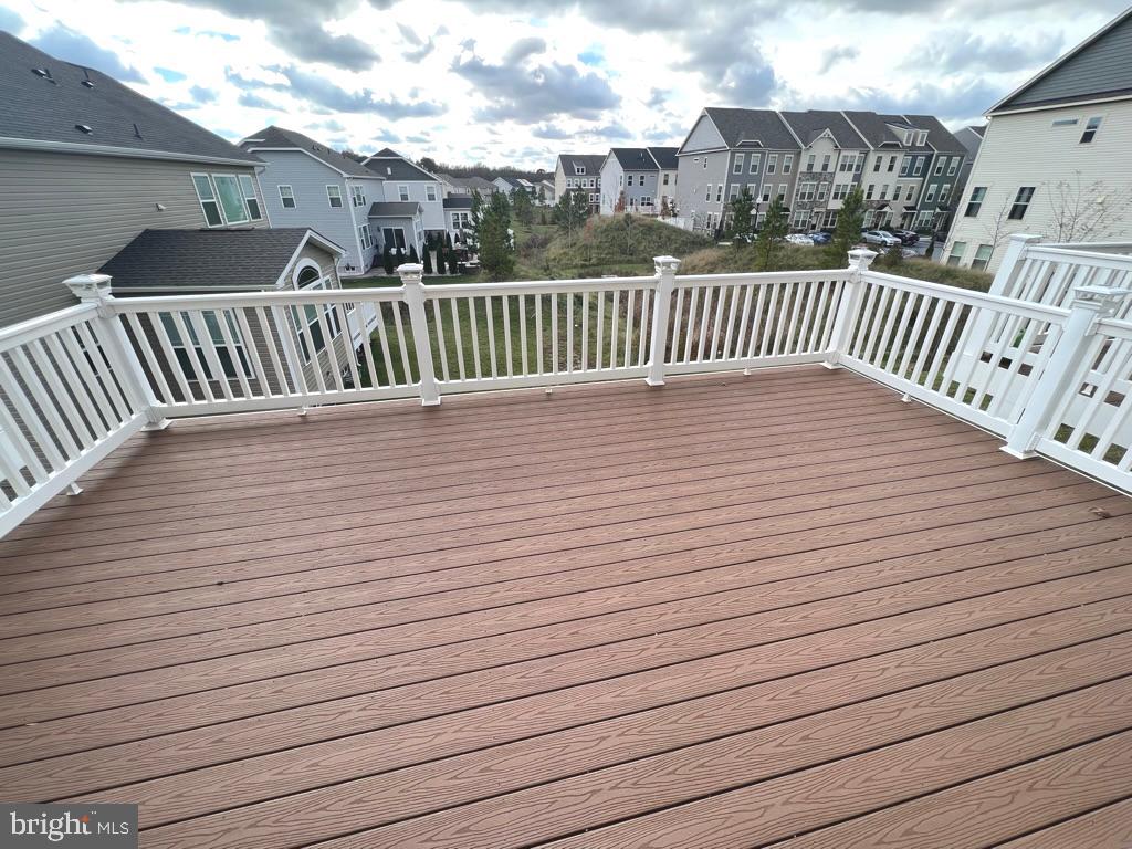 TANYARD COVE NORTH - Residential Lease