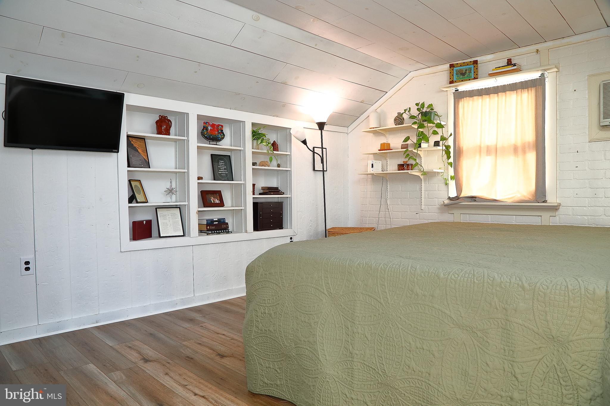 AKRON BOROUGH - Residential