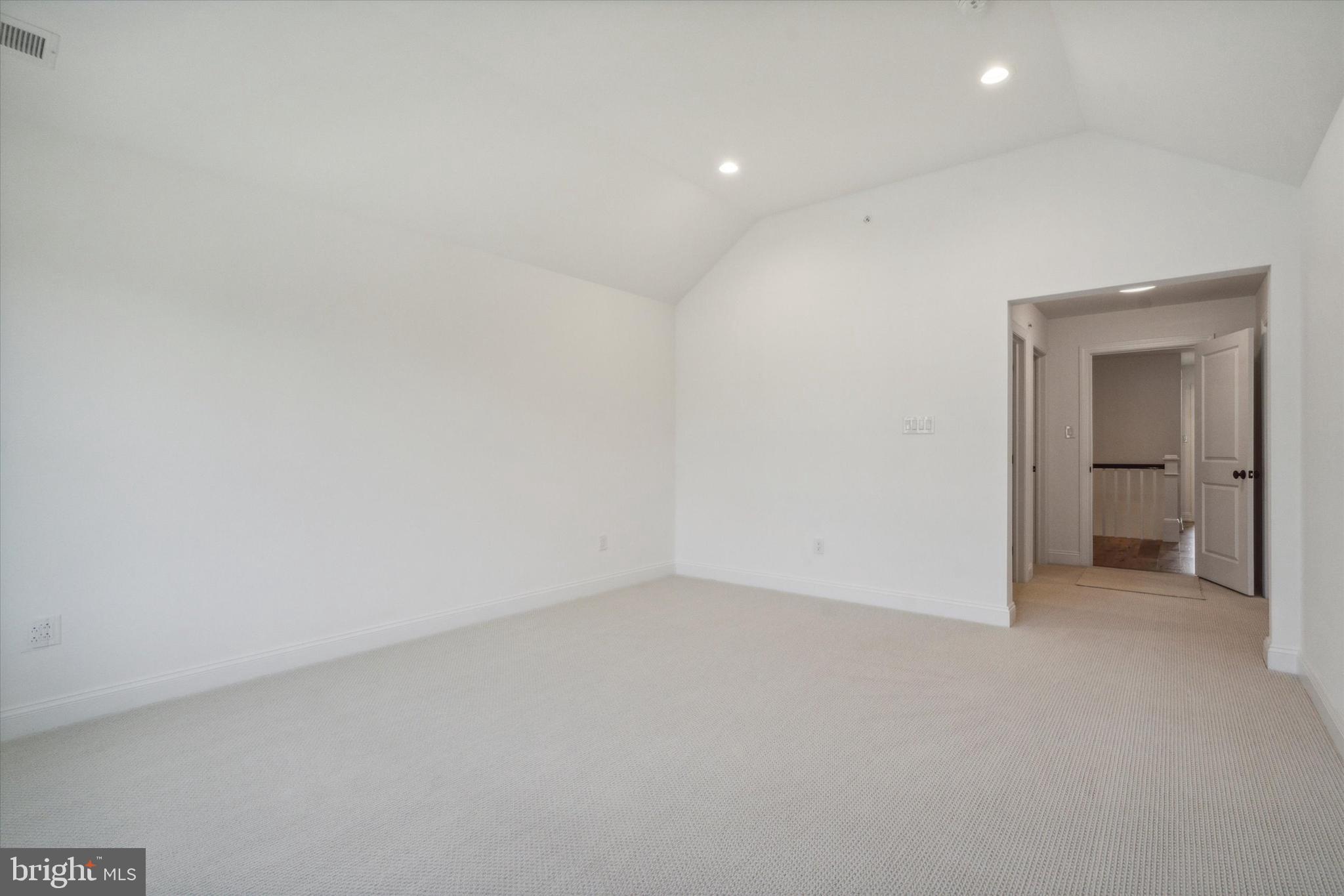 MATTISON ESTATE - UPPER DUBLIN - Residential