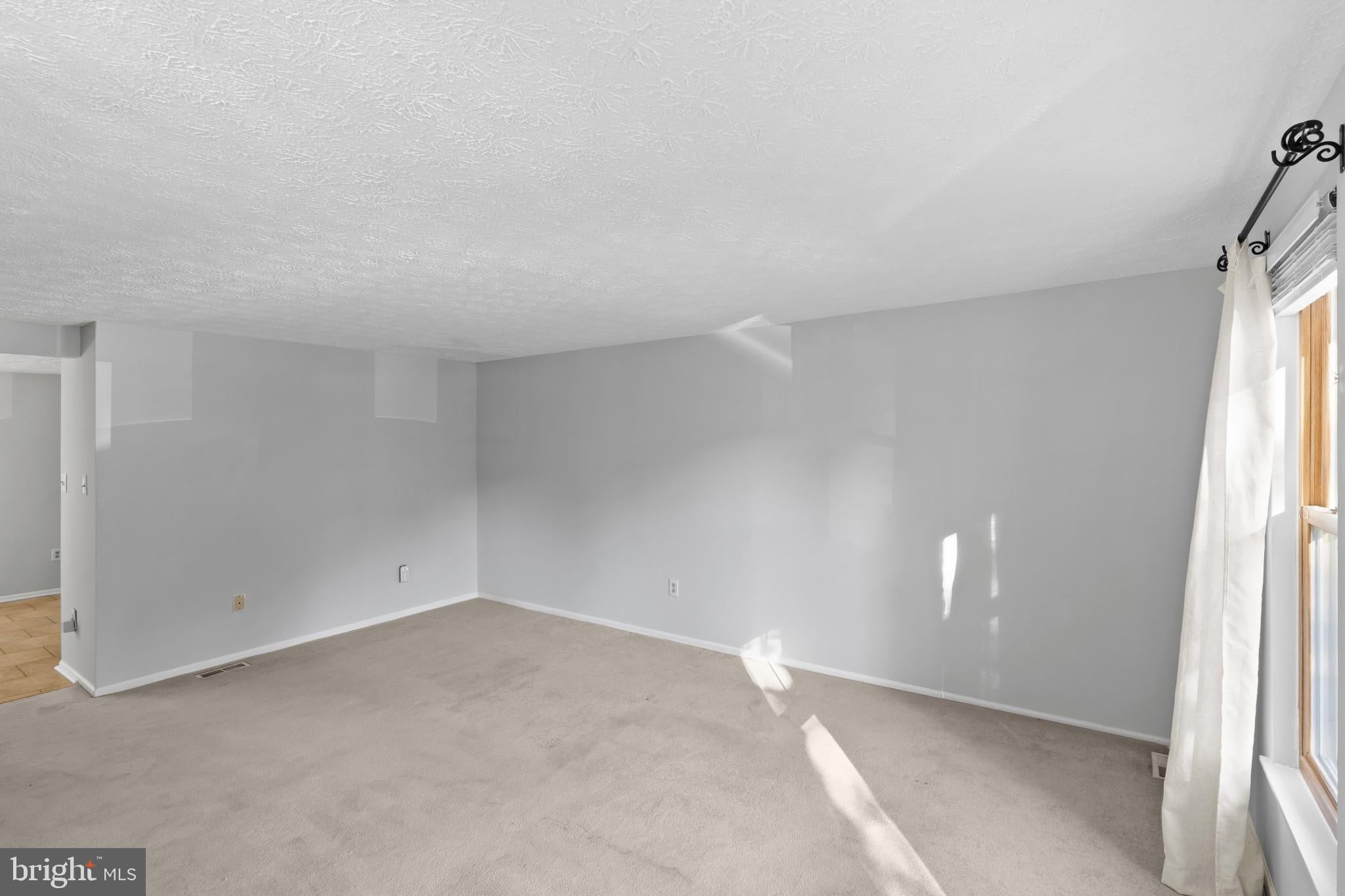 7515 SUMMER BLOSSOM LANE