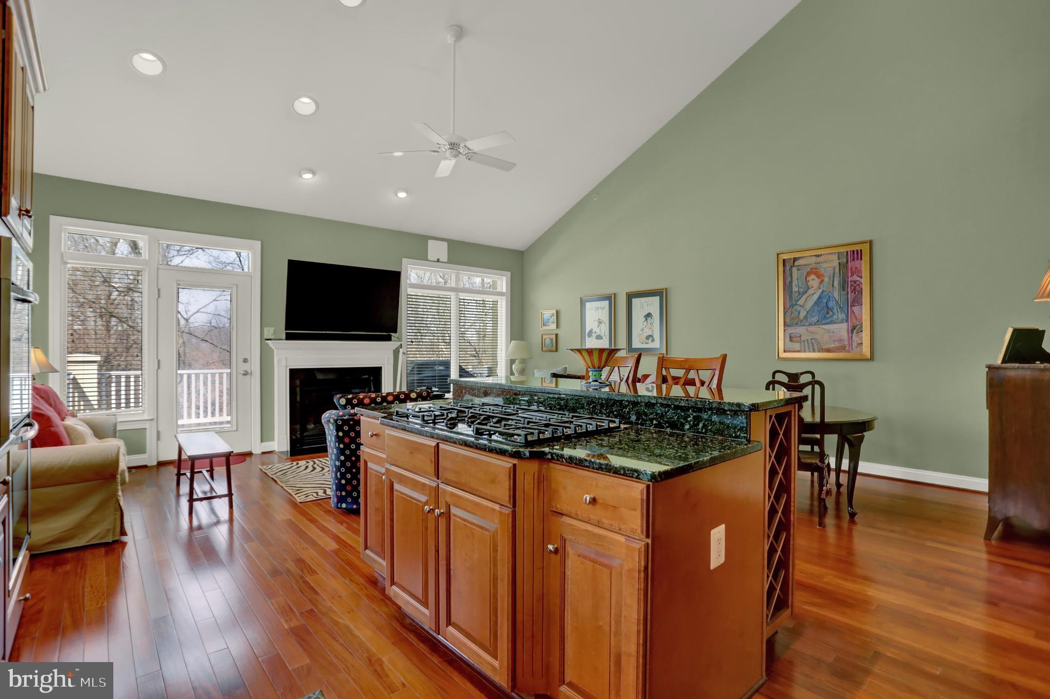 ROCKLAND RIDGE - Residential