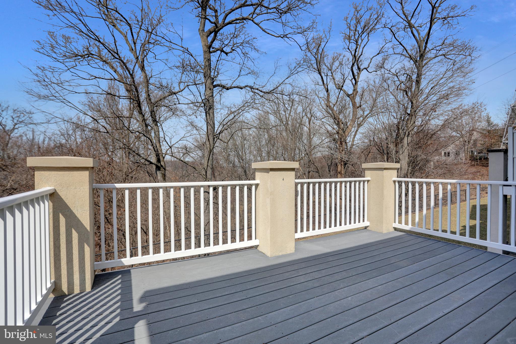 ROCKLAND RIDGE - Residential