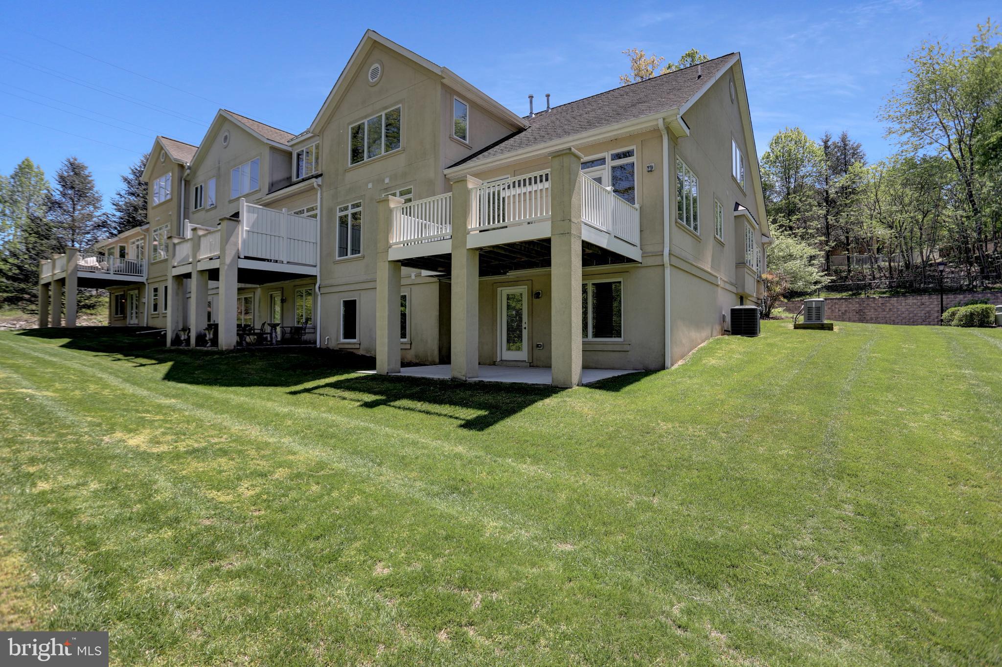 ROCKLAND RIDGE - Residential
