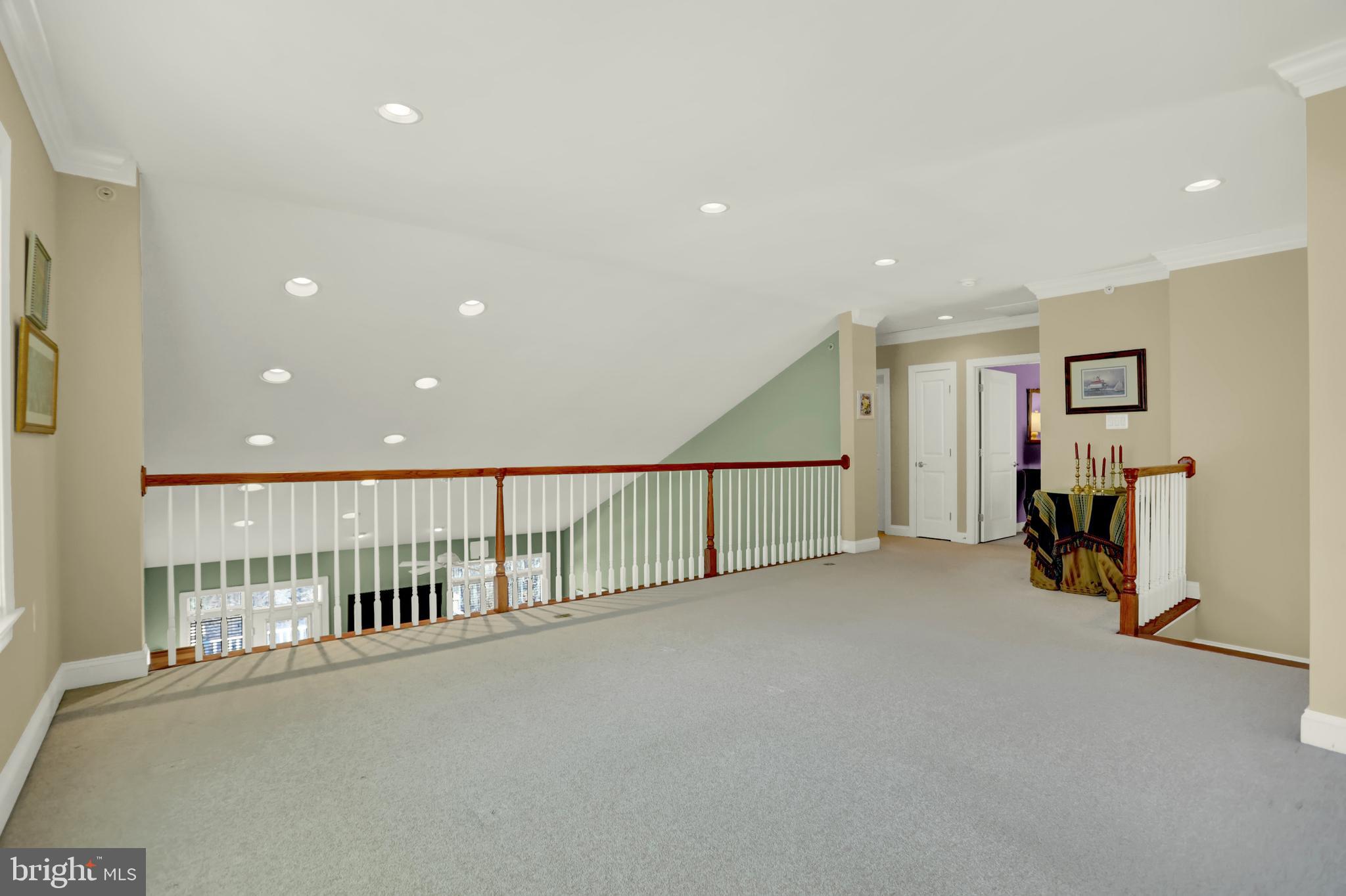 ROCKLAND RIDGE - Residential