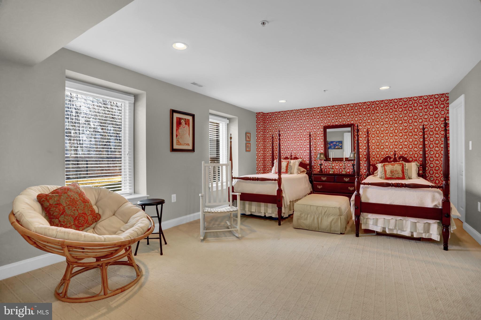 ROCKLAND RIDGE - Residential