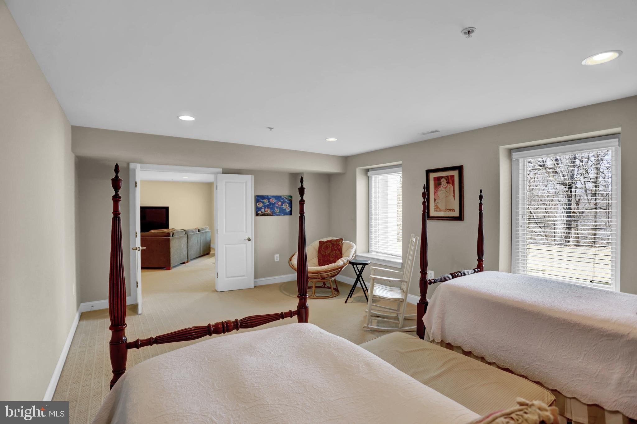ROCKLAND RIDGE - Residential