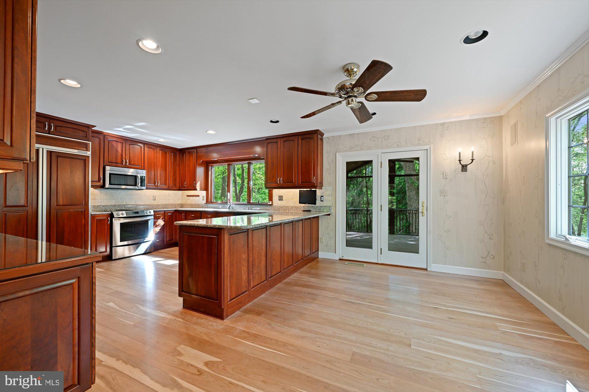 PARKTON - Residential