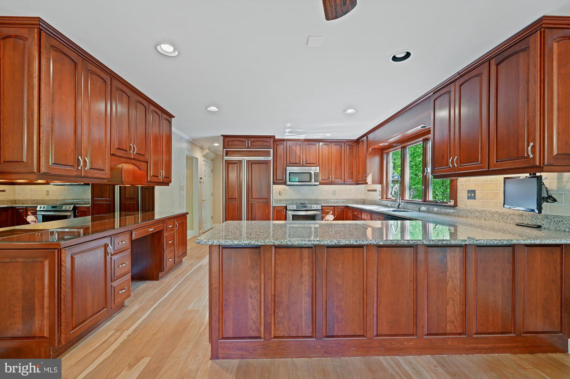 PARKTON - Residential