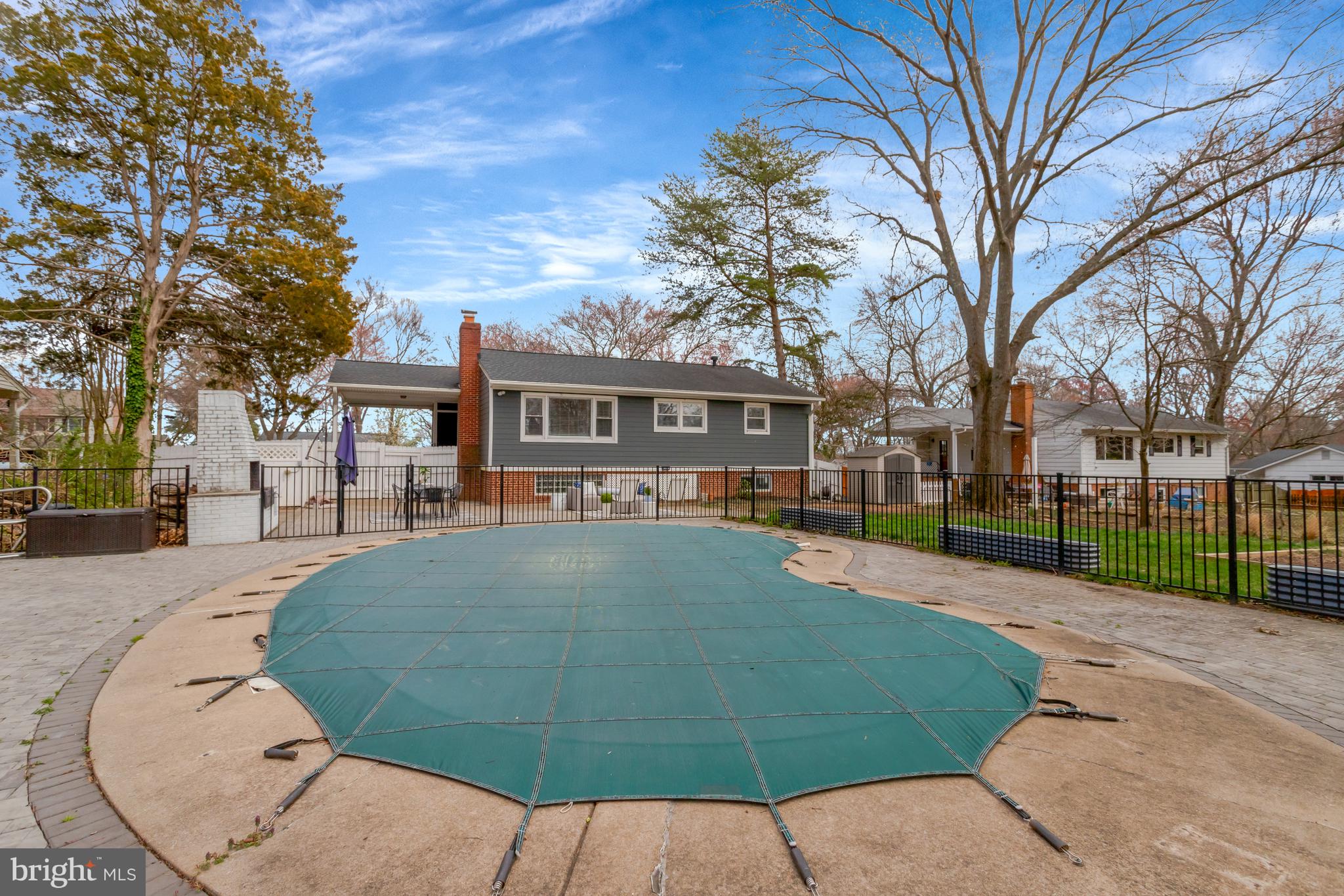 RIVERSIDE ESTATES - Residential