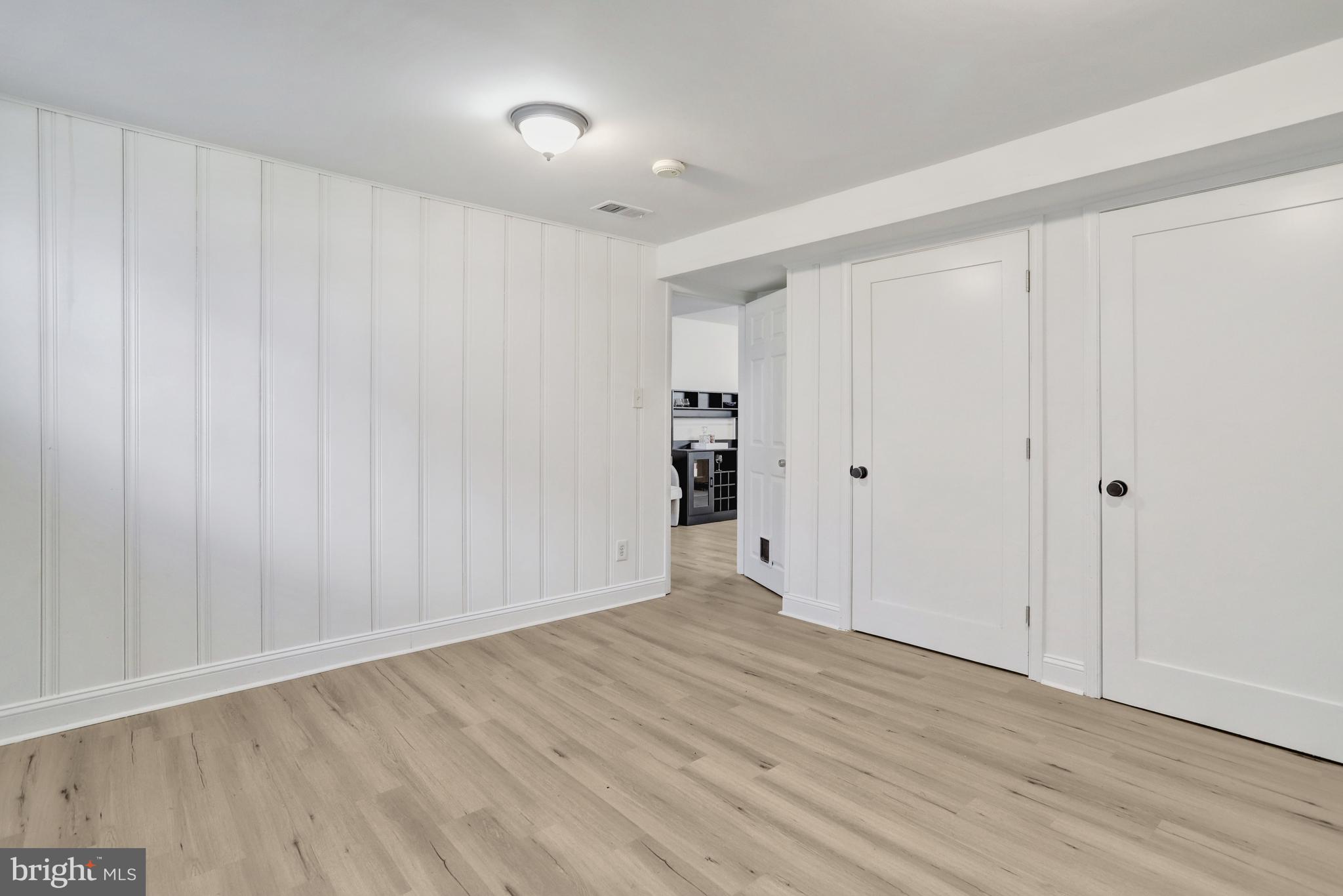 RIVERSIDE ESTATES - Residential