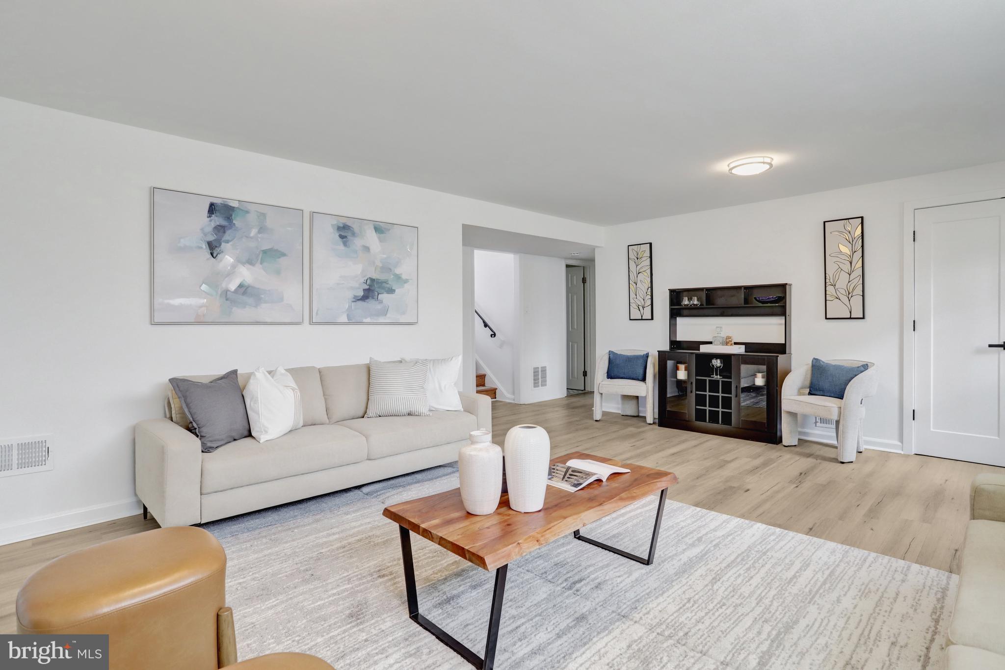 RIVERSIDE ESTATES - Residential