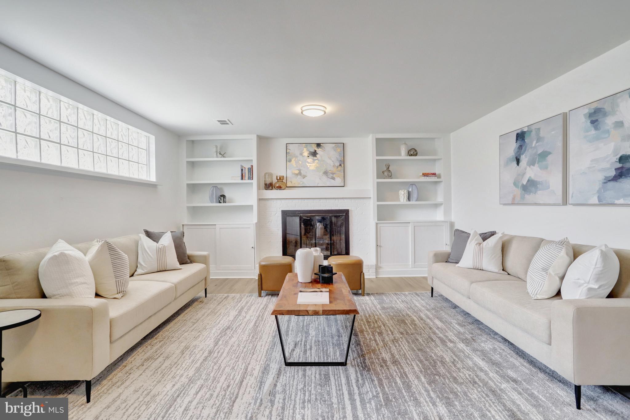 RIVERSIDE ESTATES - Residential