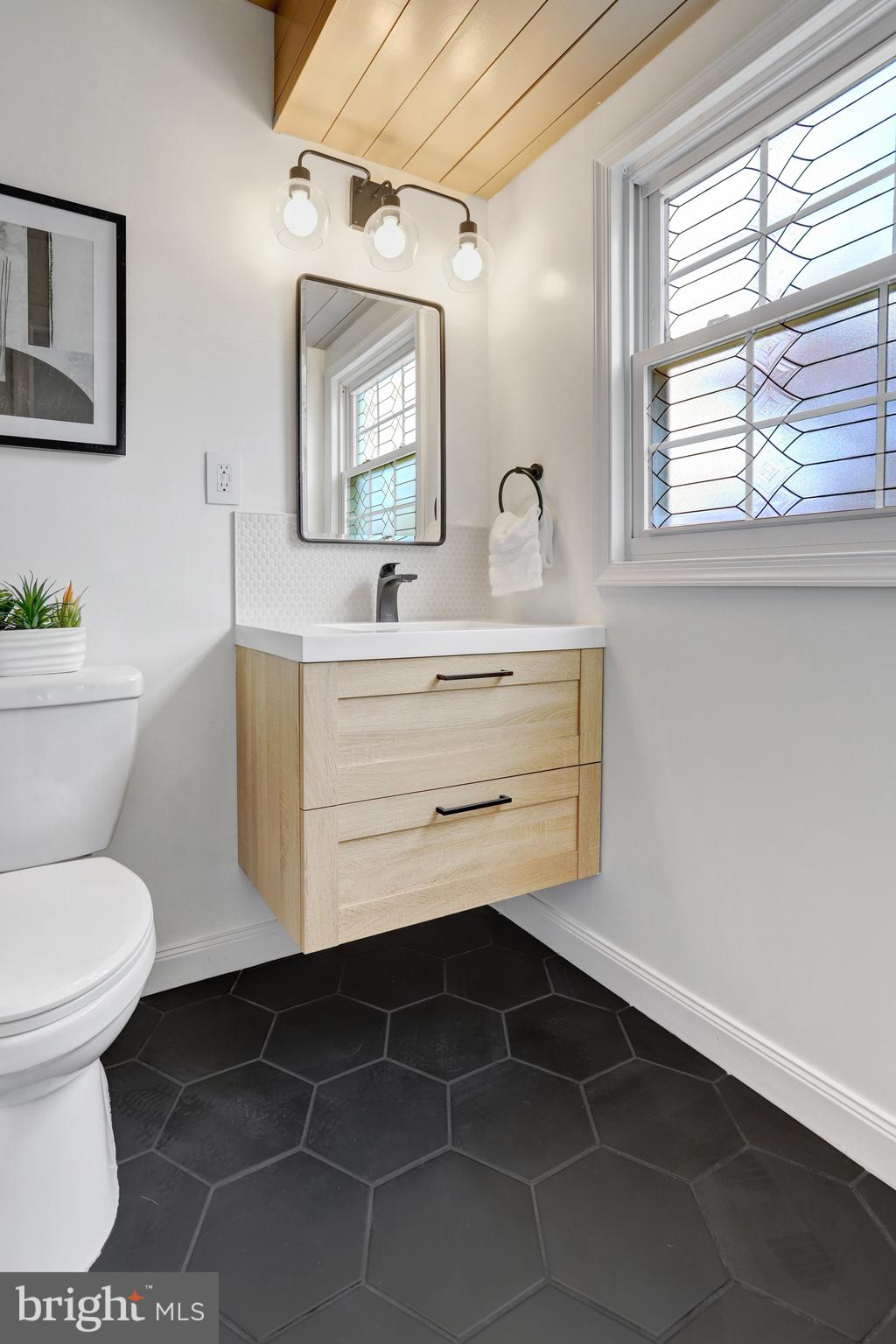 RIVERSIDE ESTATES - Residential