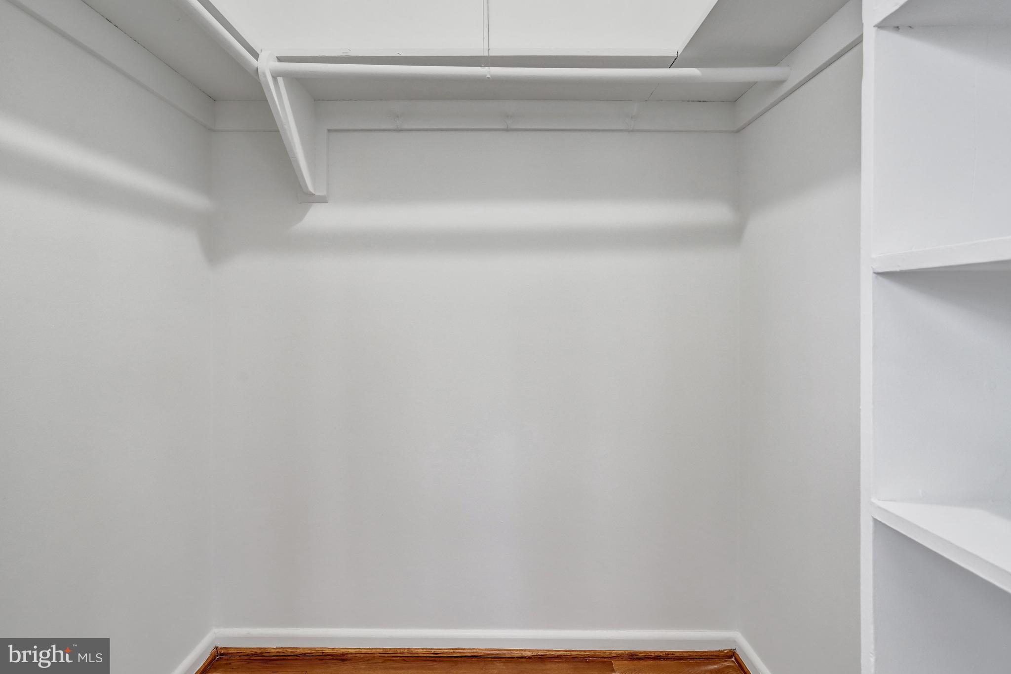 RIVERSIDE ESTATES - Residential