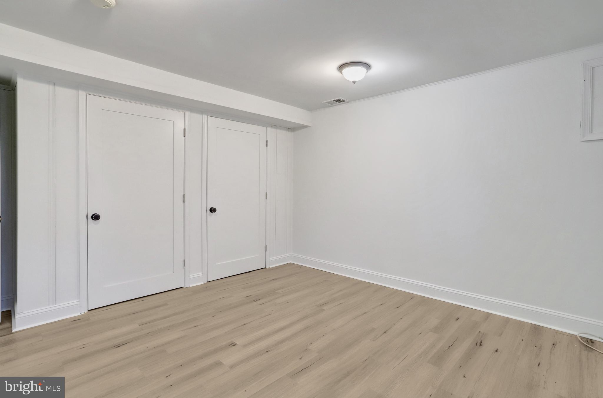 RIVERSIDE ESTATES - Residential