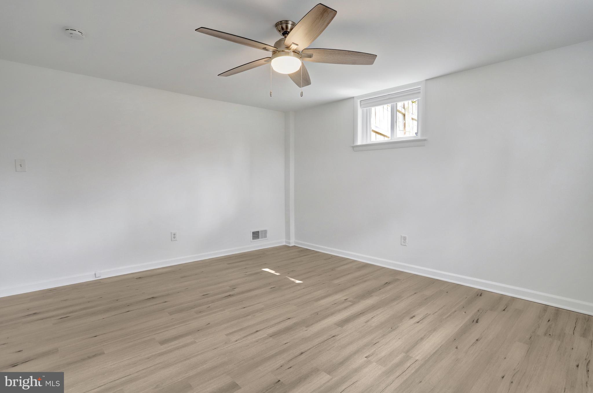 RIVERSIDE ESTATES - Residential