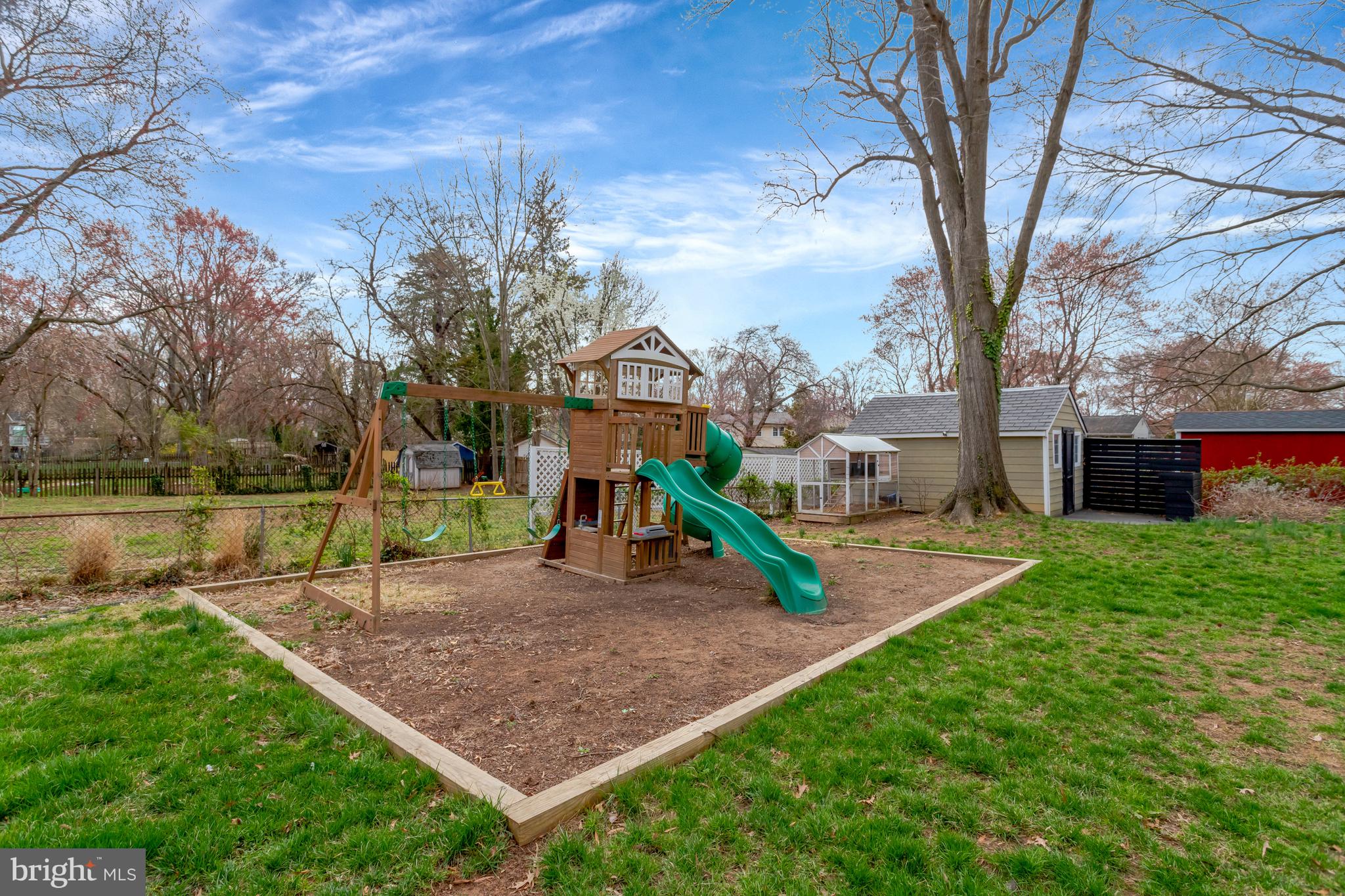 RIVERSIDE ESTATES - Residential