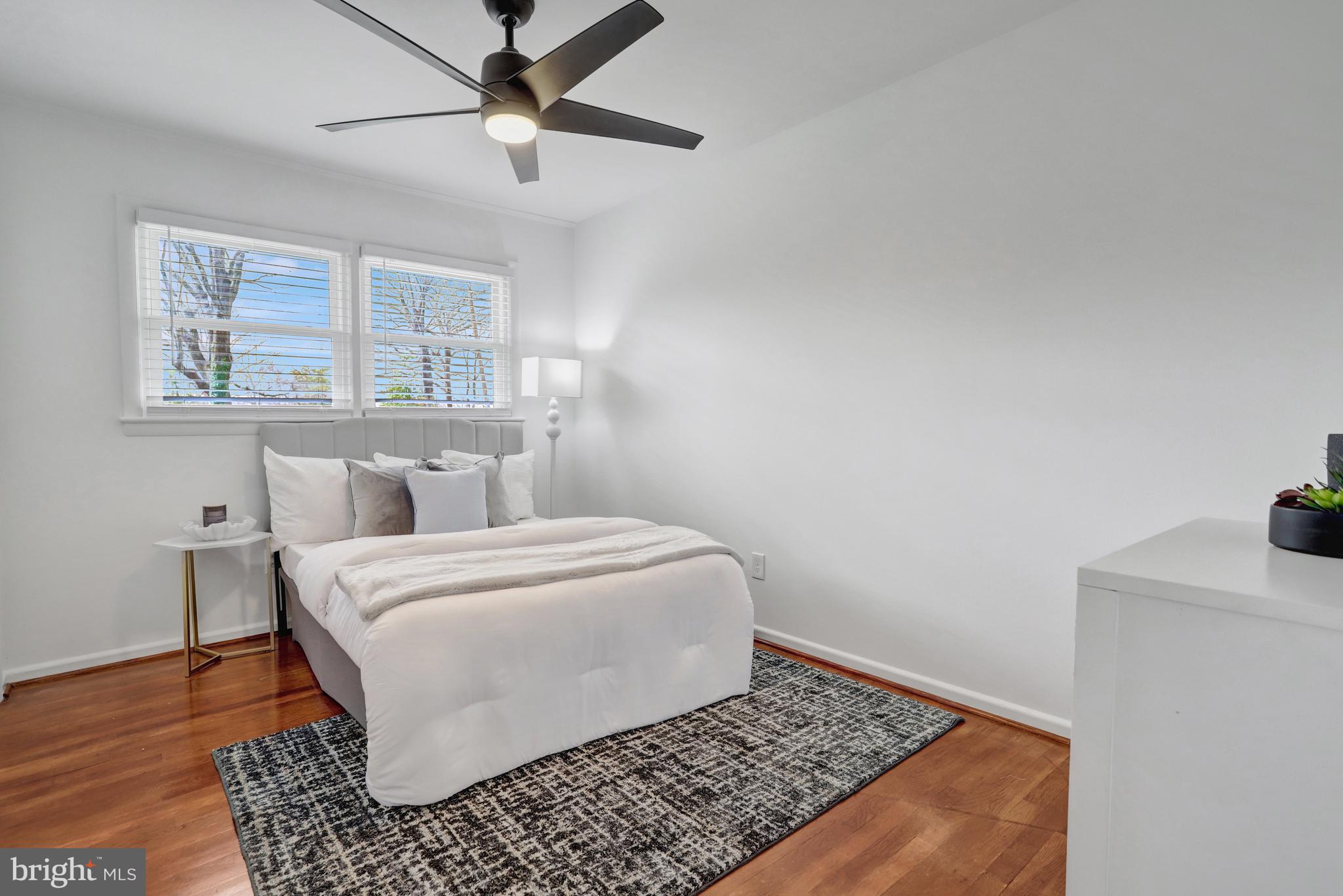 RIVERSIDE ESTATES - Residential