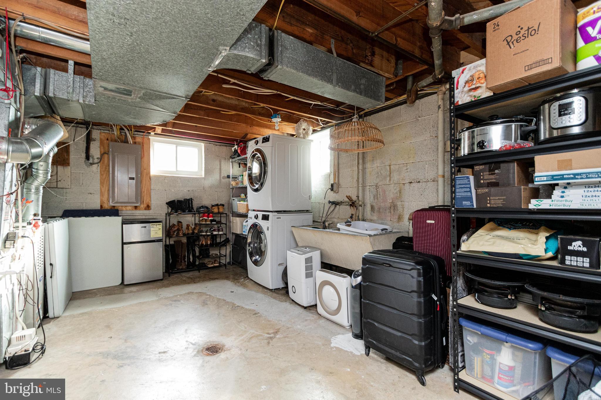 VIRGINIA HILLS - Residential Lease