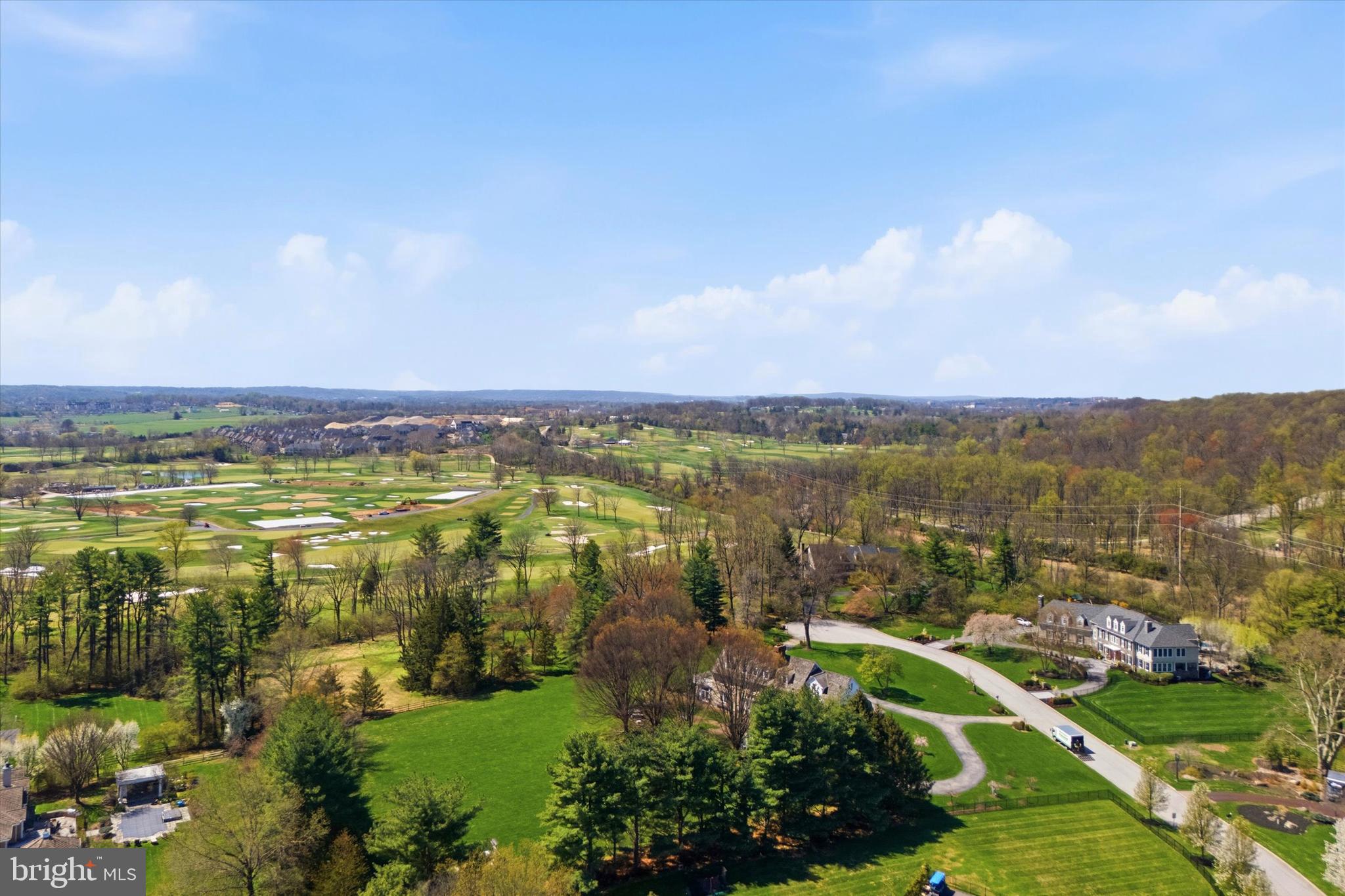 COUNTRY CLUB ESTS - Residential