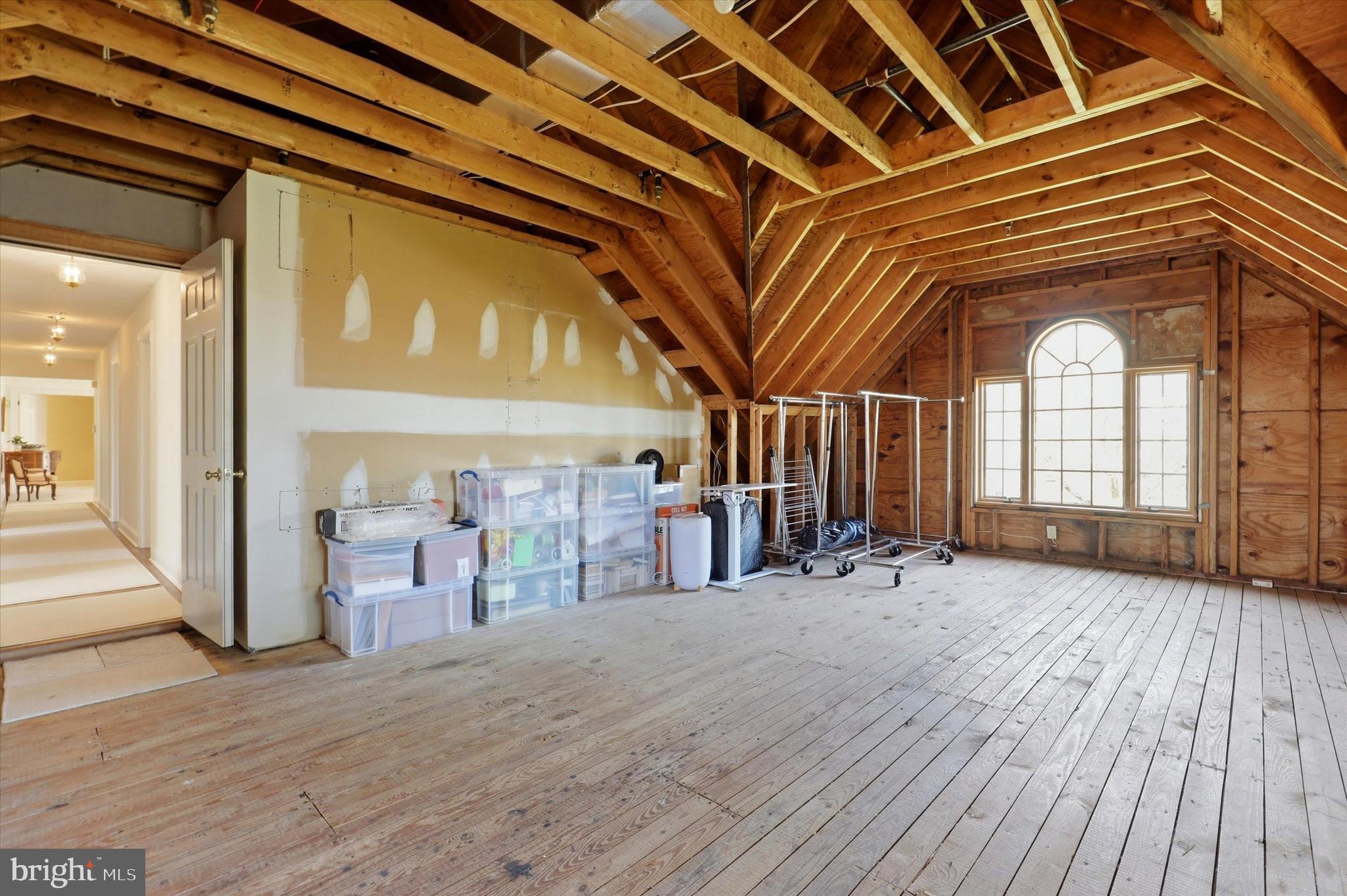 COUNTRY CLUB ESTS - Residential