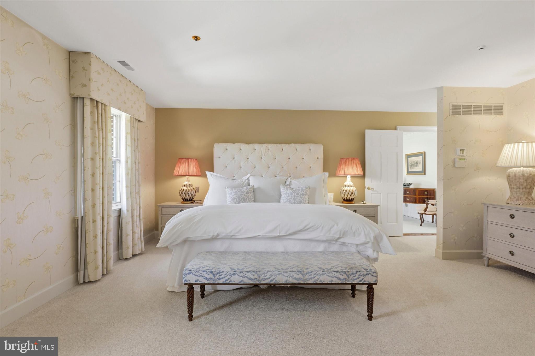 COUNTRY CLUB ESTS - Residential