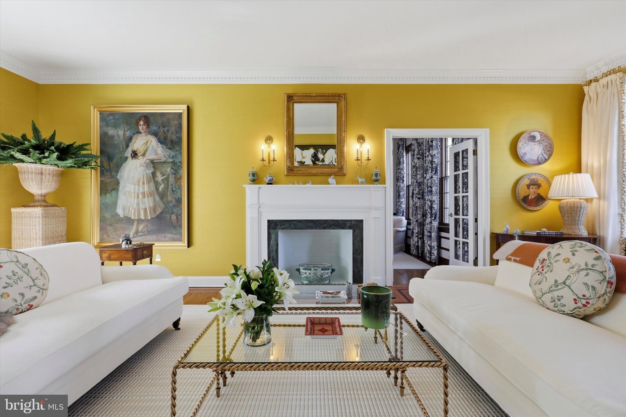 COUNTRY CLUB ESTS - Residential