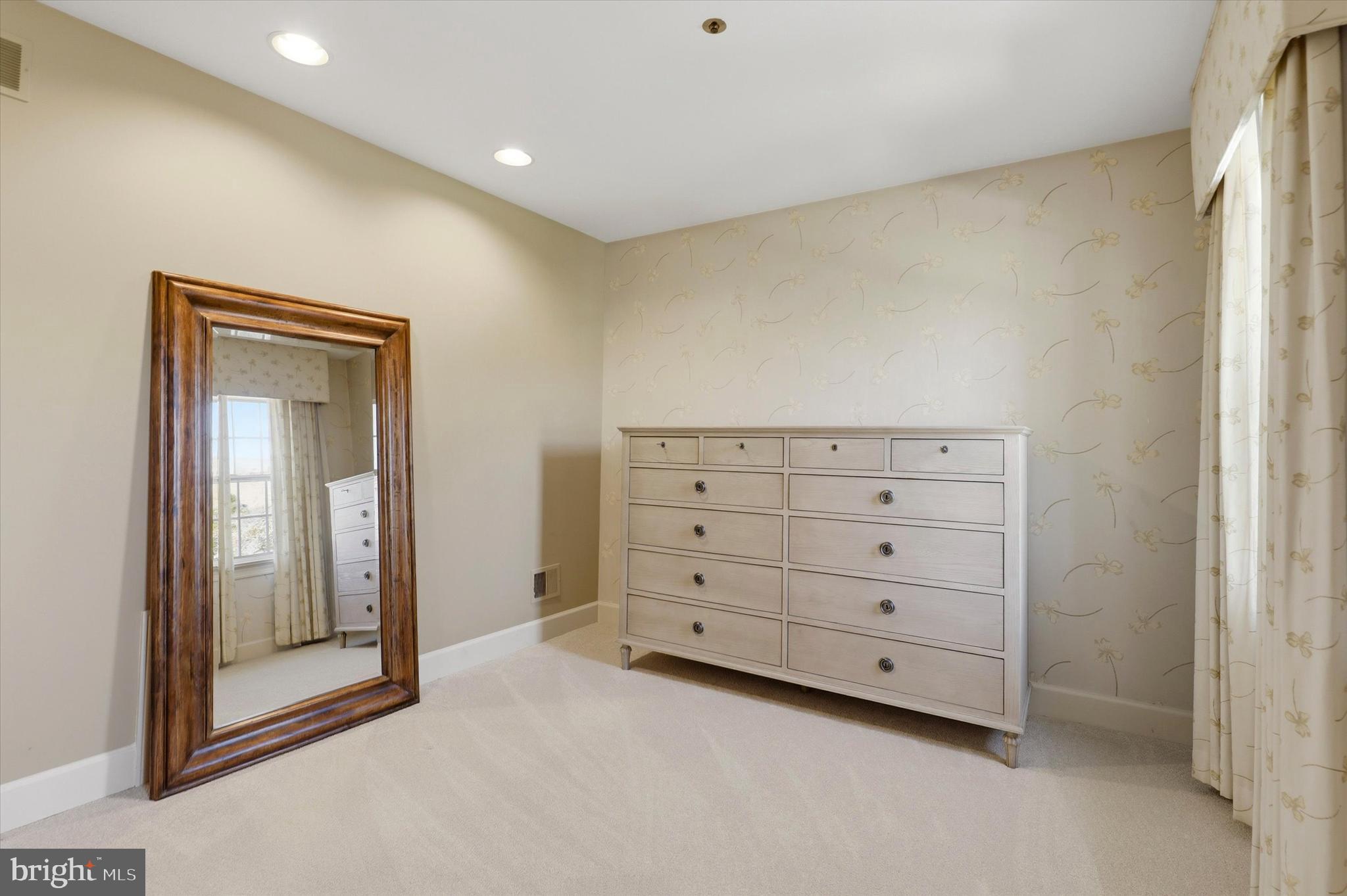 COUNTRY CLUB ESTS - Residential