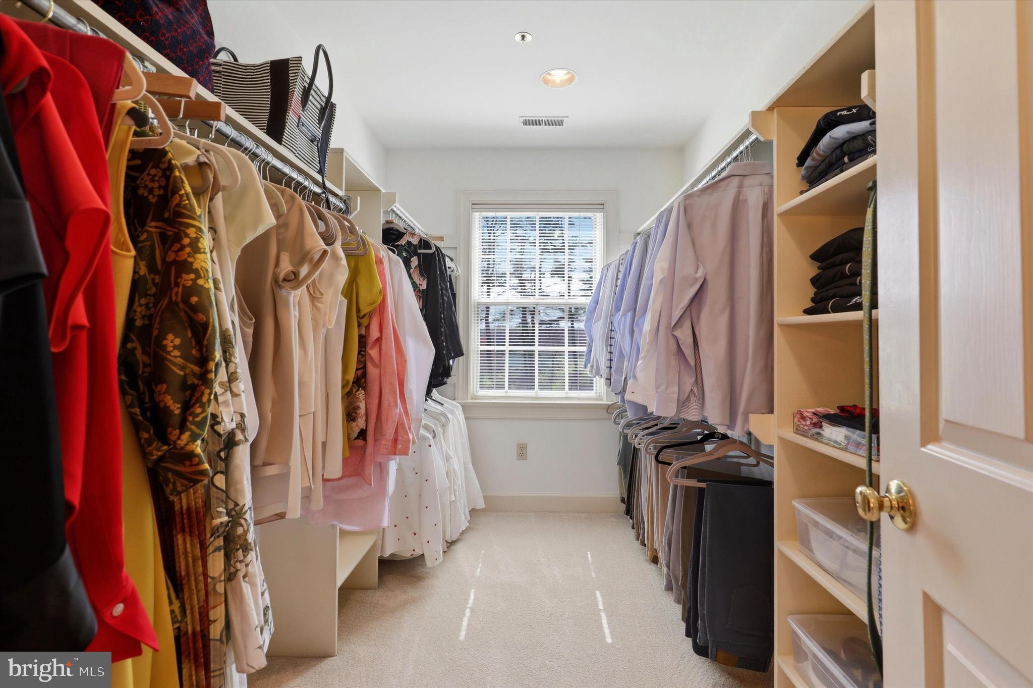 COUNTRY CLUB ESTS - Residential