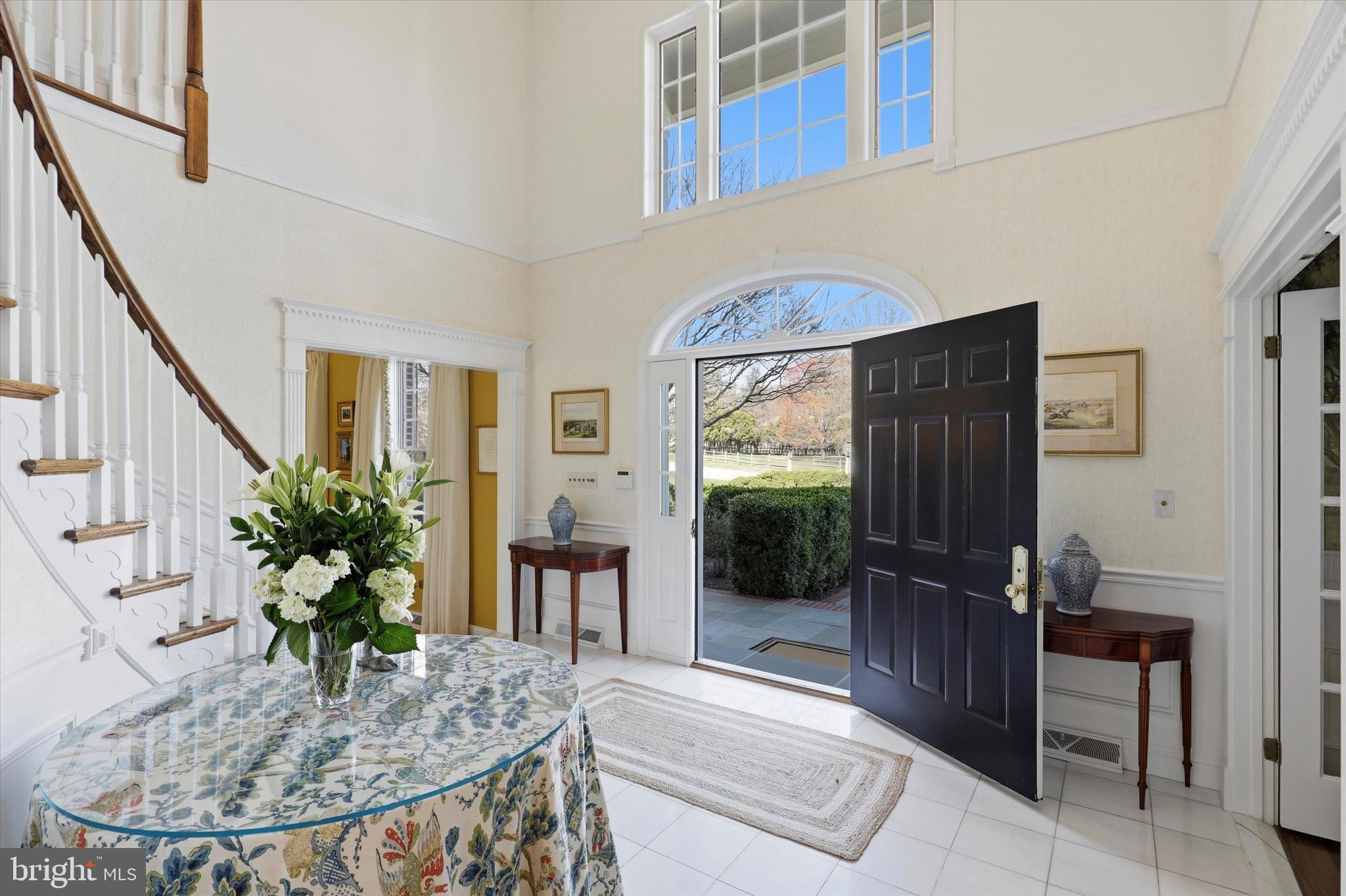 COUNTRY CLUB ESTS - Residential