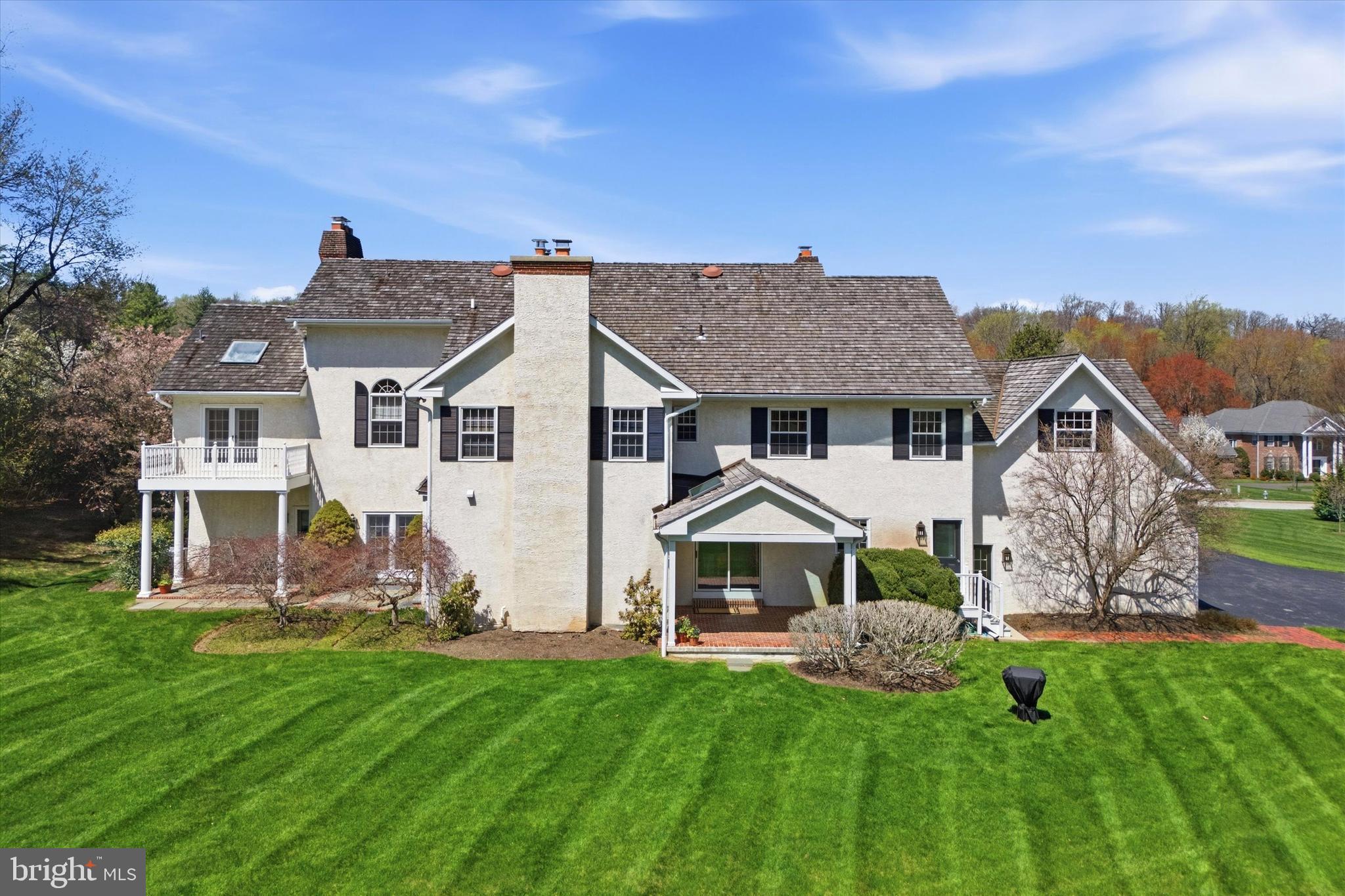 COUNTRY CLUB ESTS - Residential