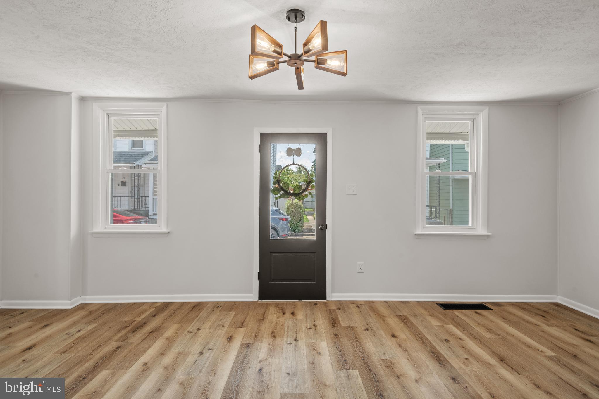 SOUTH LEBANON - Residential