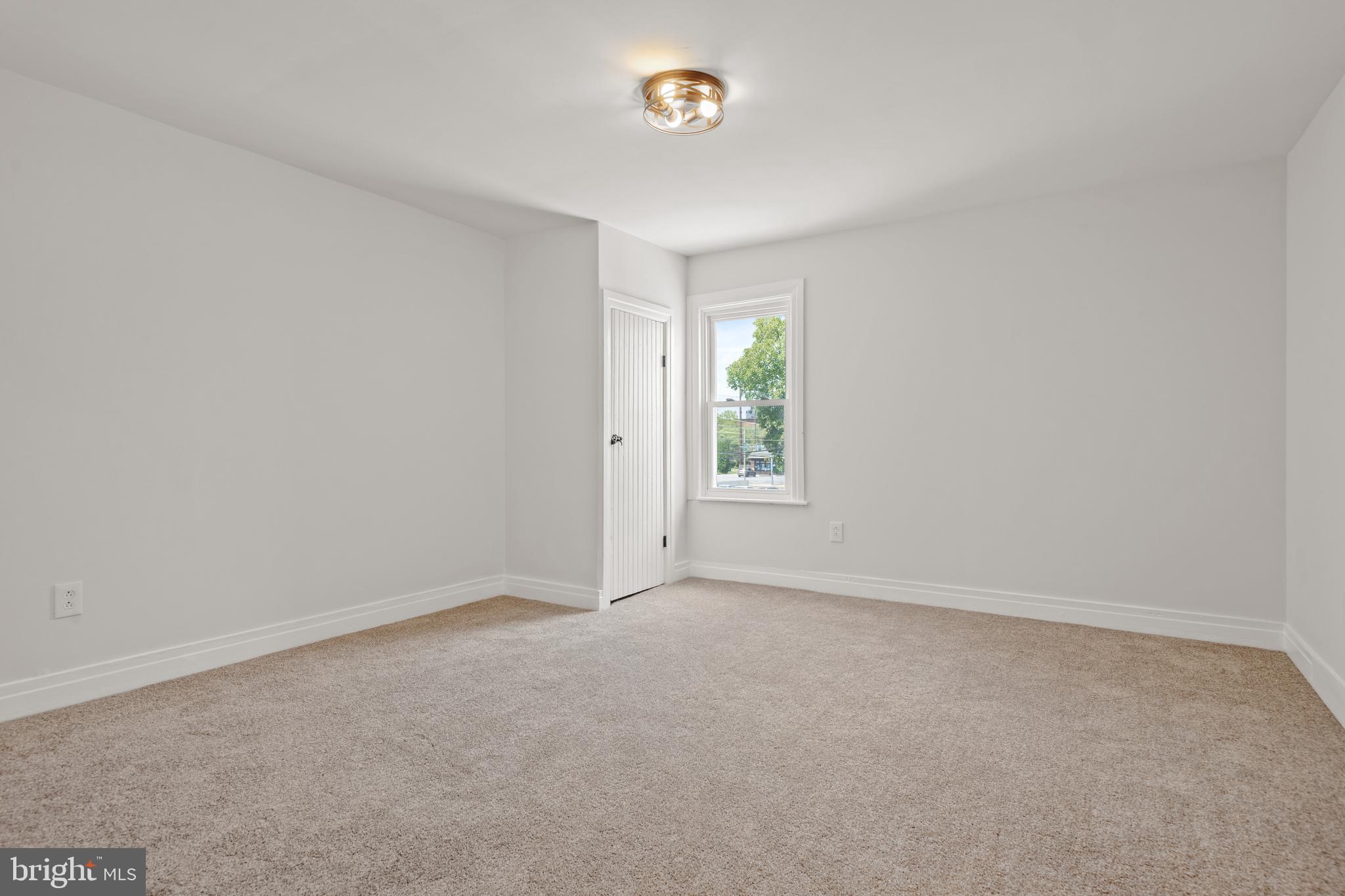 SOUTH LEBANON - Residential