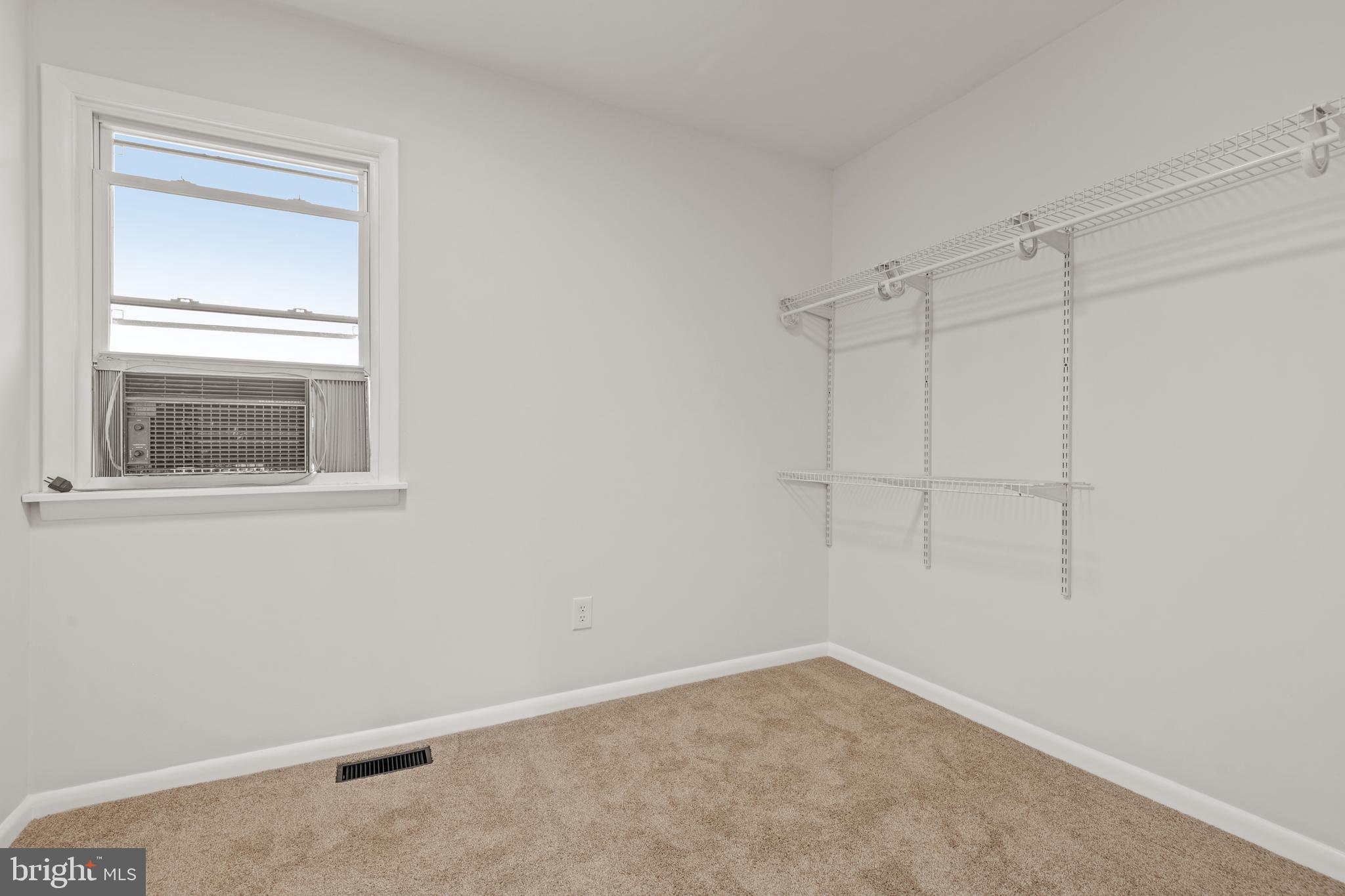 SOUTH LEBANON - Residential