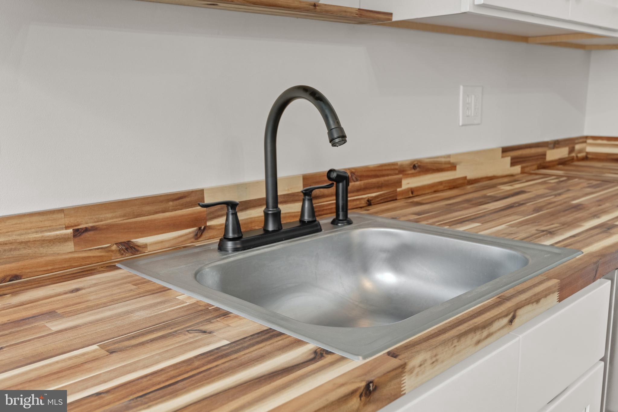 SOUTH LEBANON - Residential