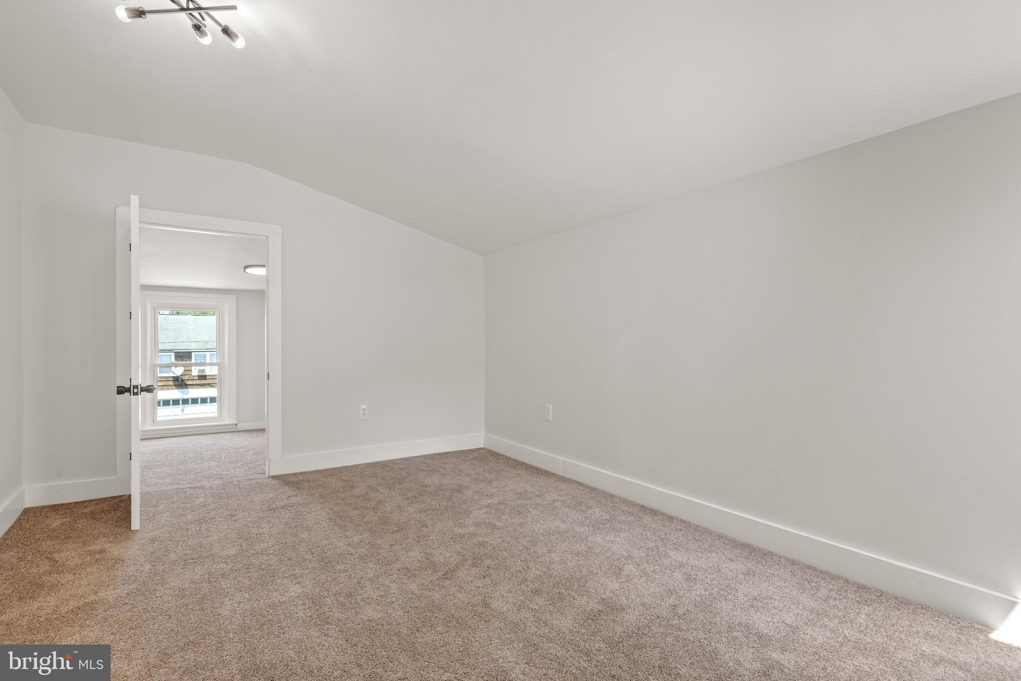 SOUTH LEBANON - Residential