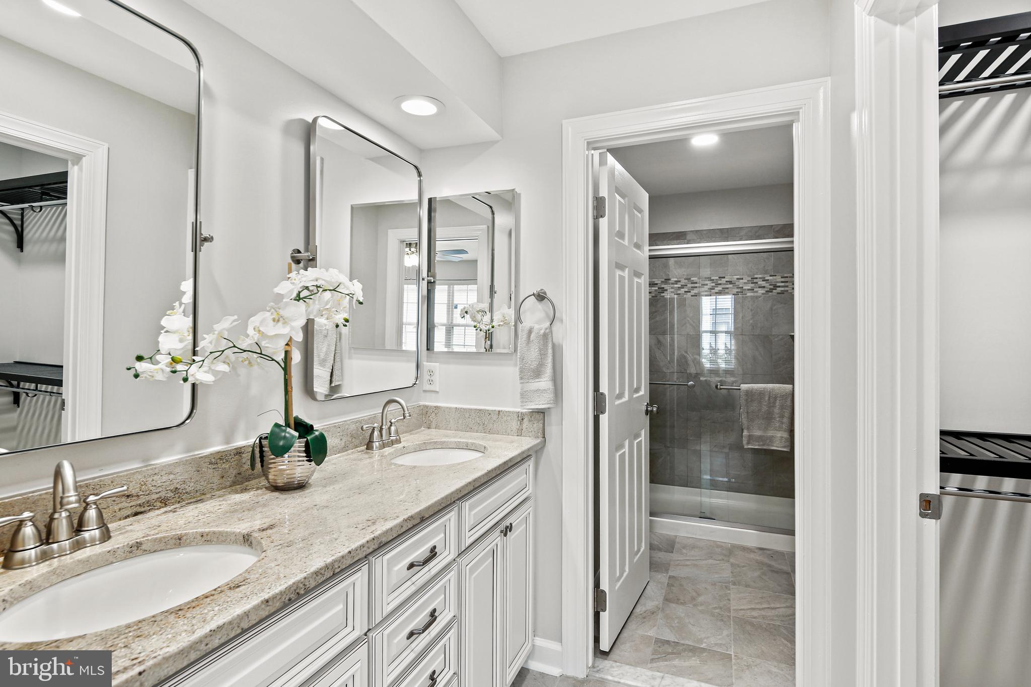 CANTON GABLES - Residential