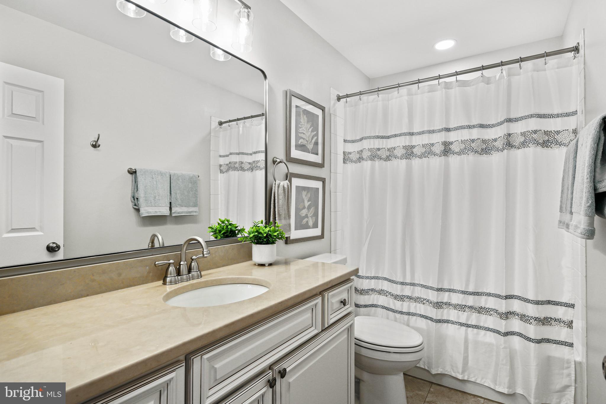 CANTON GABLES - Residential