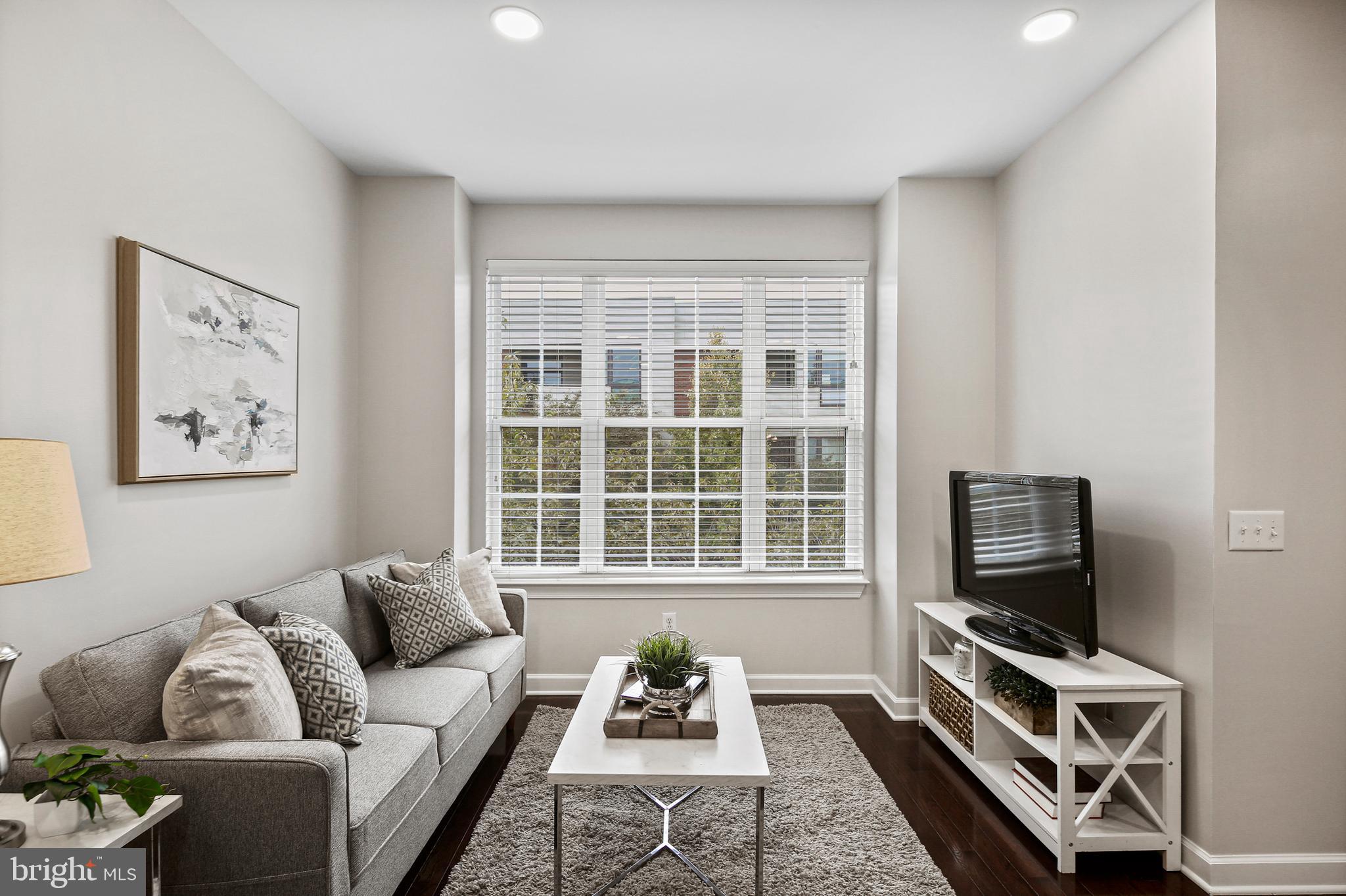 CANTON GABLES - Residential