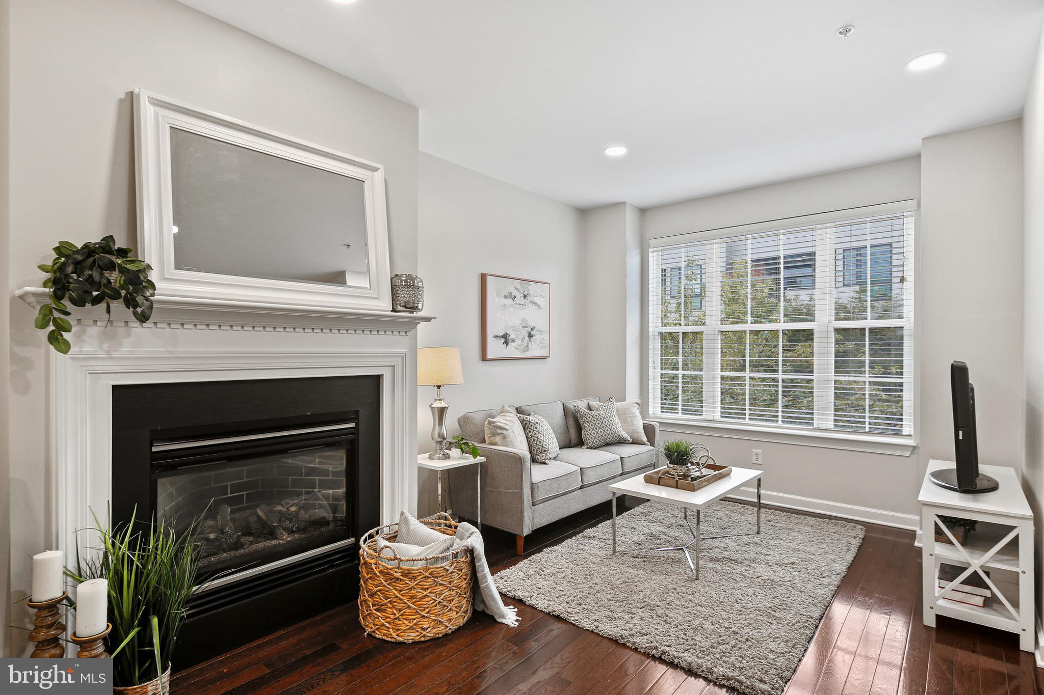 CANTON GABLES - Residential