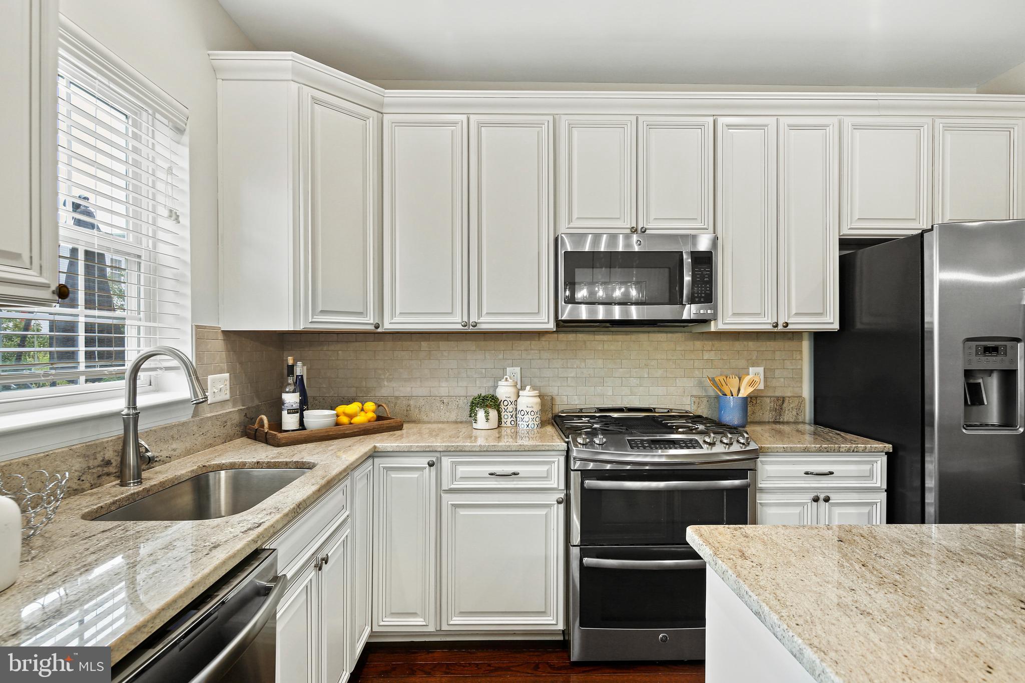 CANTON GABLES - Residential