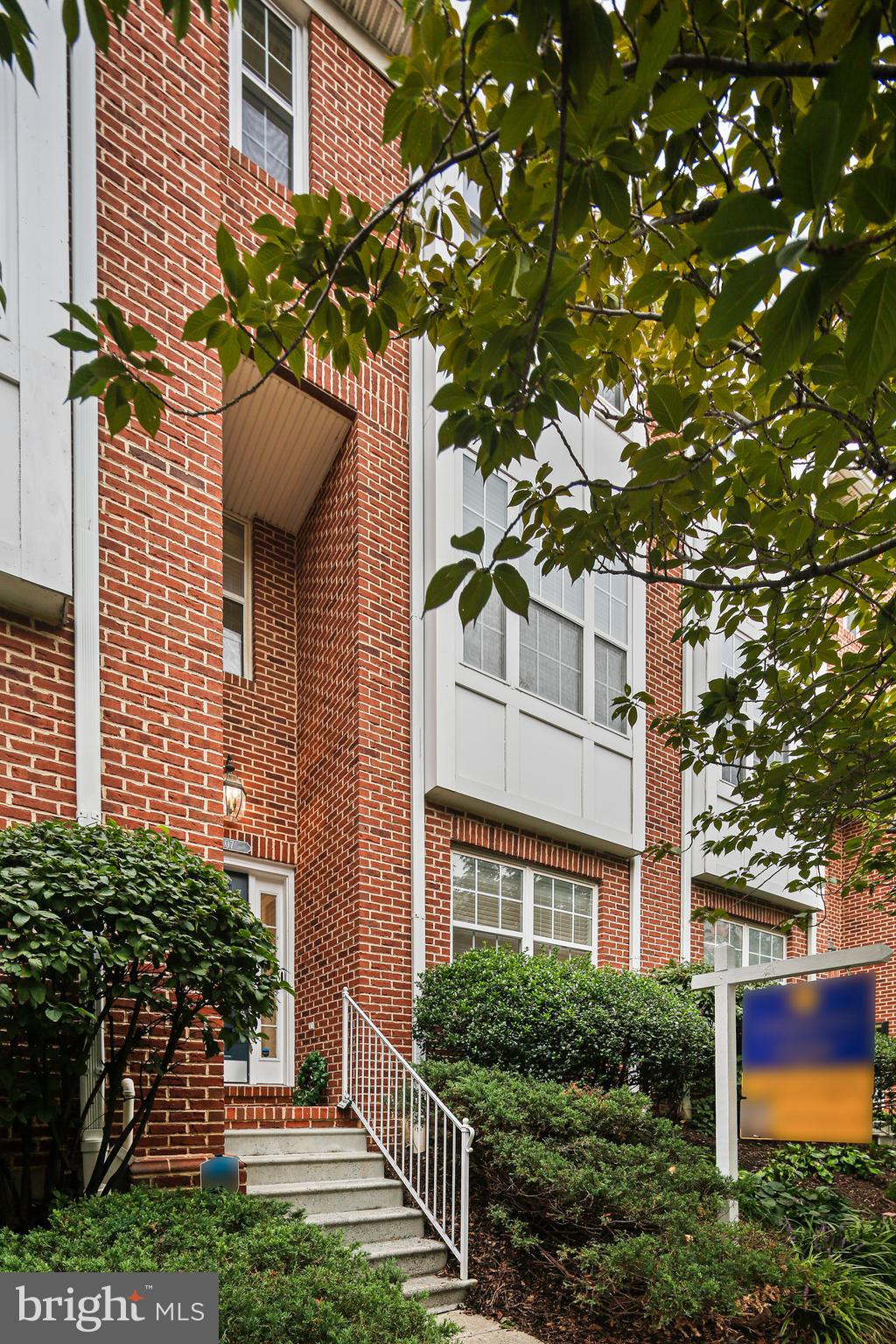 CANTON GABLES - Residential