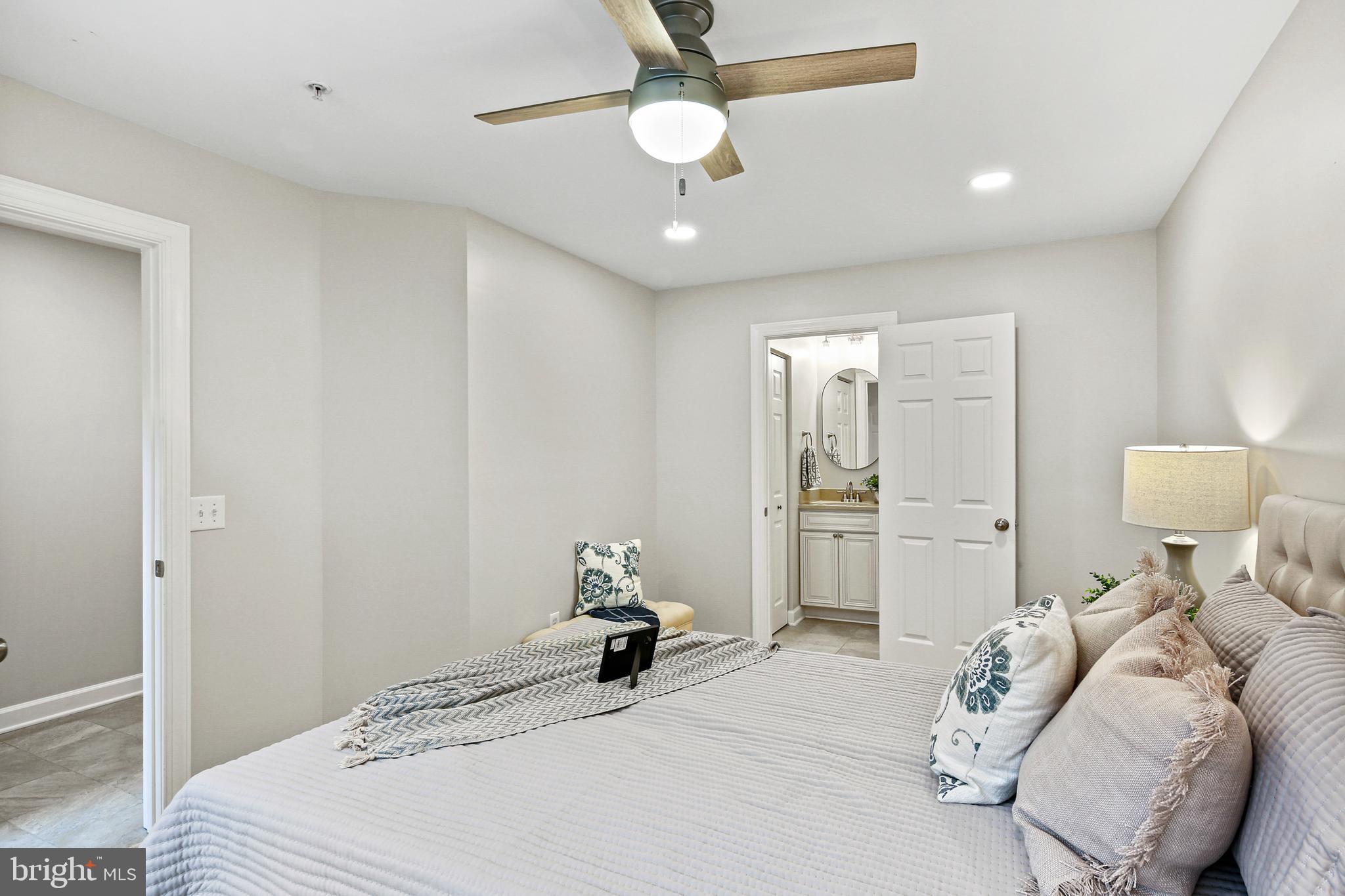 CANTON GABLES - Residential